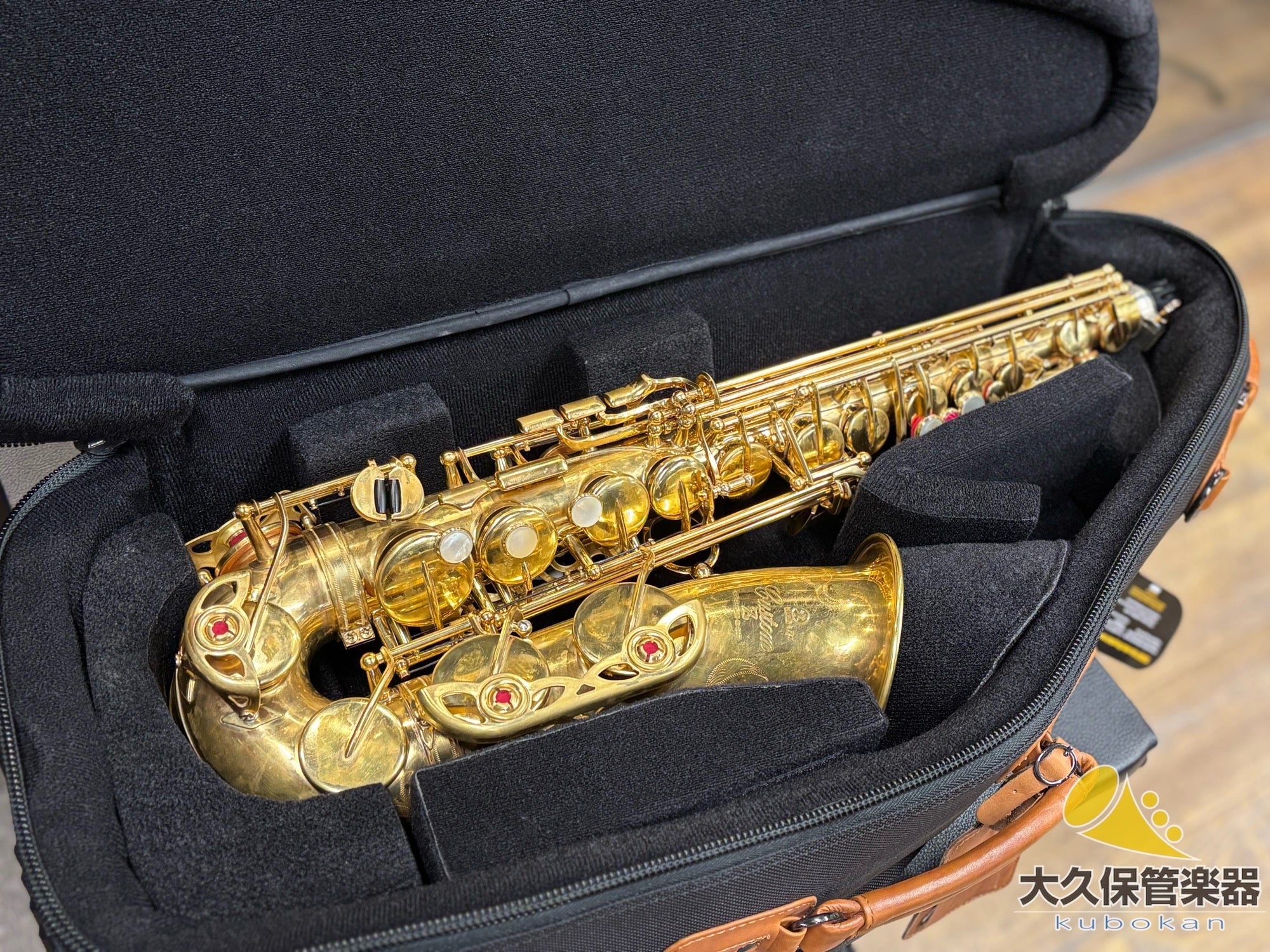 F053　メーカー不明　楽器　管楽器　アルトサックス　ケース付 F053 メーカー不明 楽器 管楽器 アルトサックス ケース付 F053