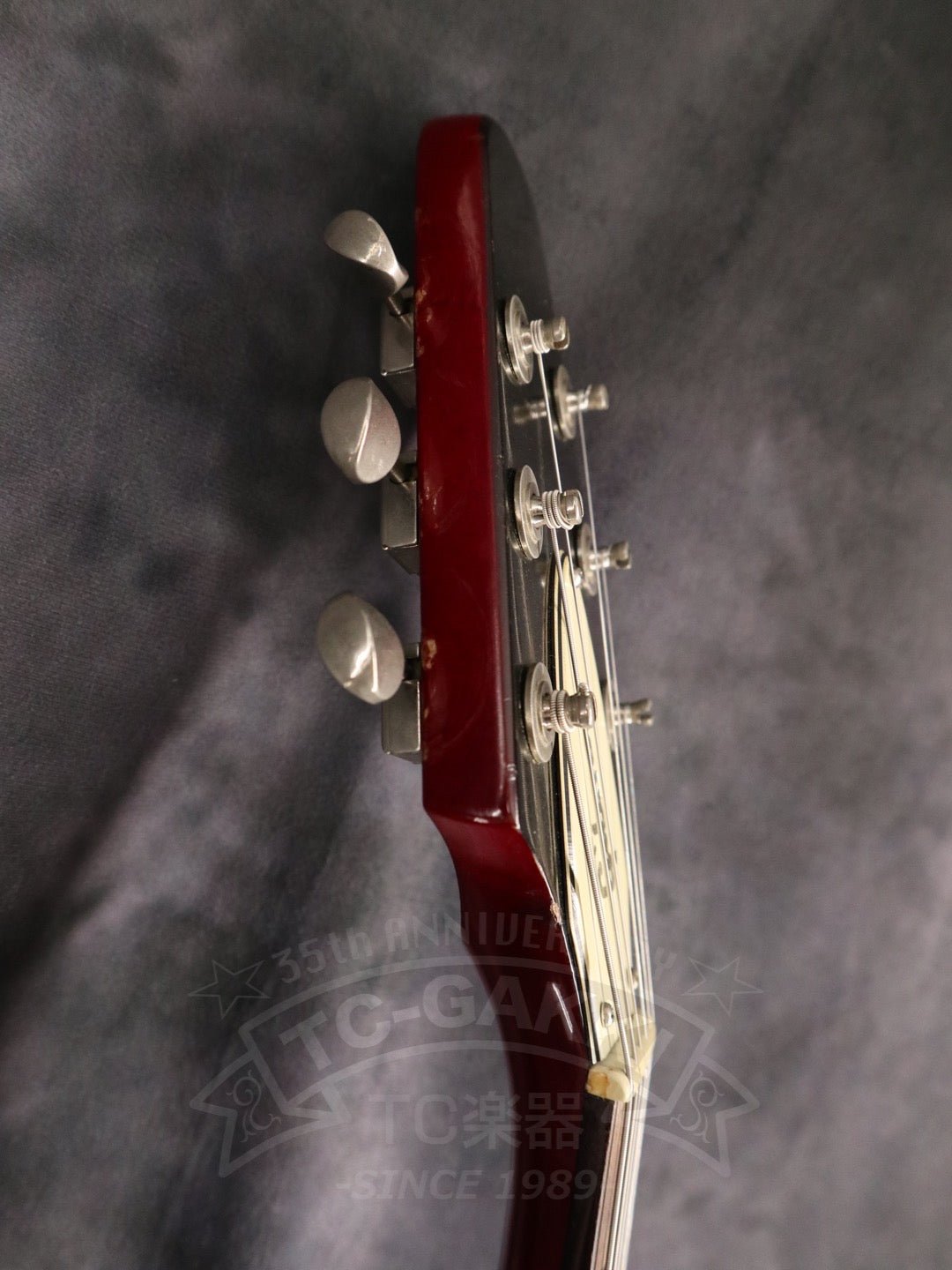 Gibson 1981 Flying V - TC楽器 - TCGAKKI