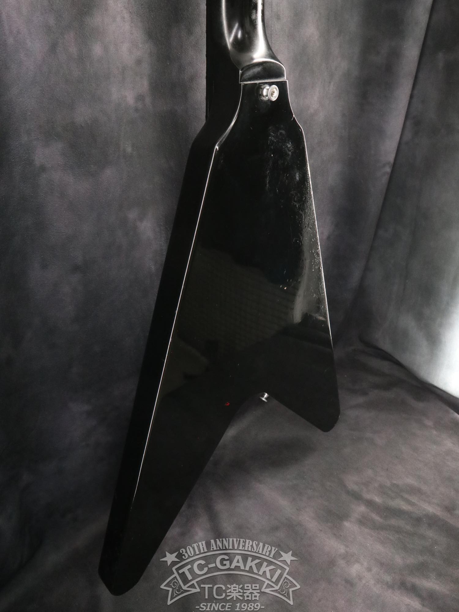 Gibson 1981 Flying V Bass - TC楽器 - TCGAKKI