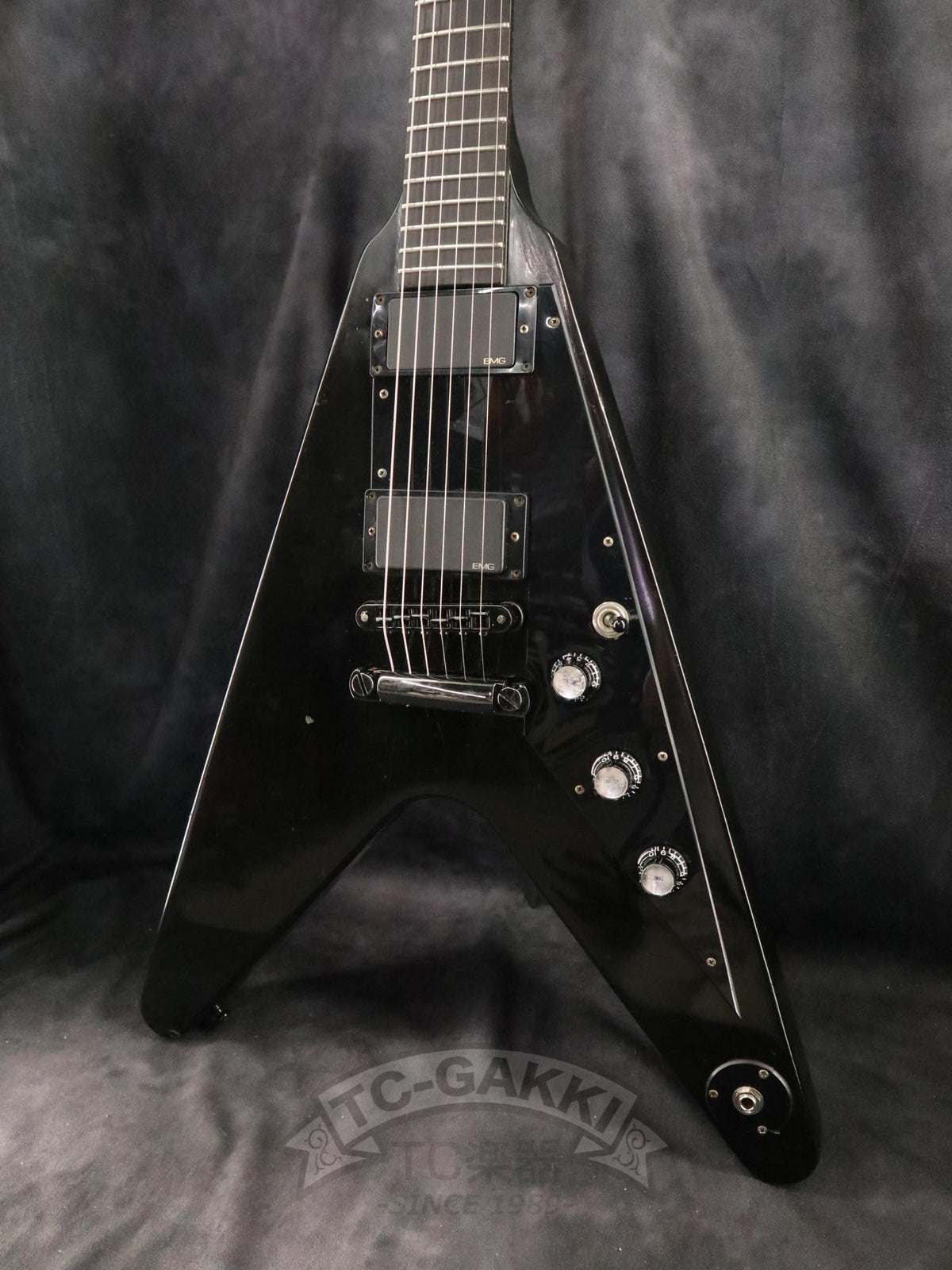 Gibson 2000 Flying V Gothic EMG Mod. - TC楽器 - TCGAKKI