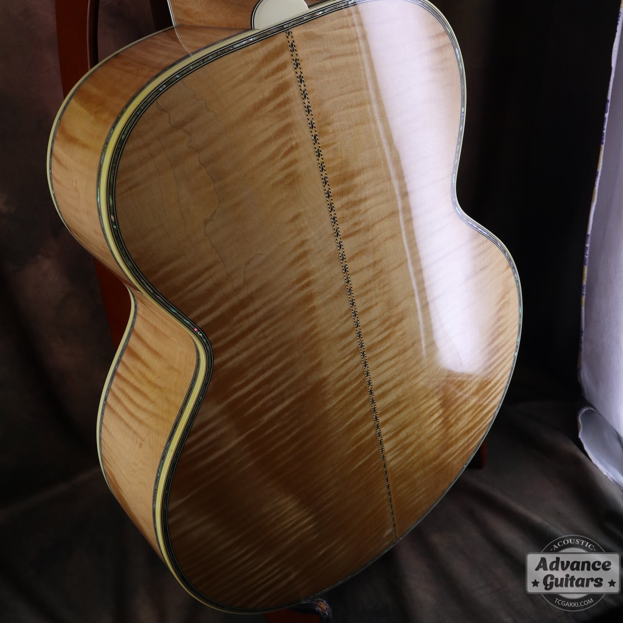 Gibson Custom Shop 2011年製 SJ-200 VINE - TC楽器 - TCGAKKI