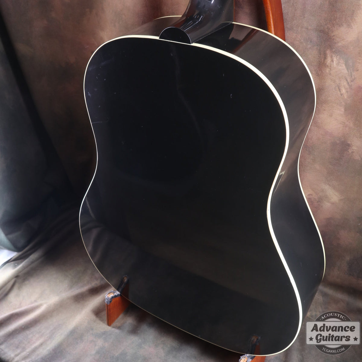 Gibson Custom Shop 2015年製 J-45 ADJ Ebony Black - TC楽器 - TCGAKKI