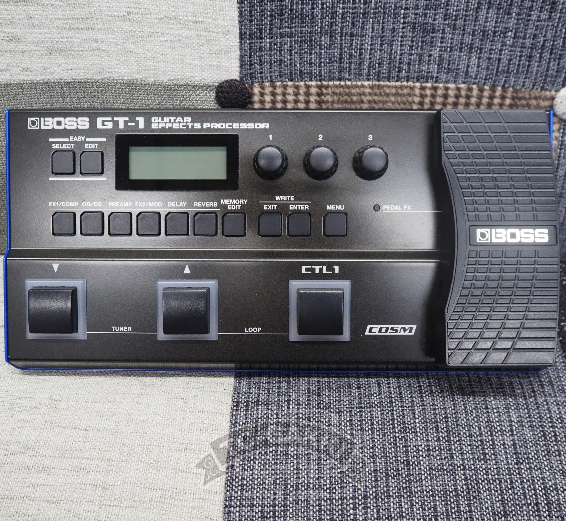 GT - 1 GUITAR EFFECTS PROCESSOR - TC楽器 - TCGAKKI