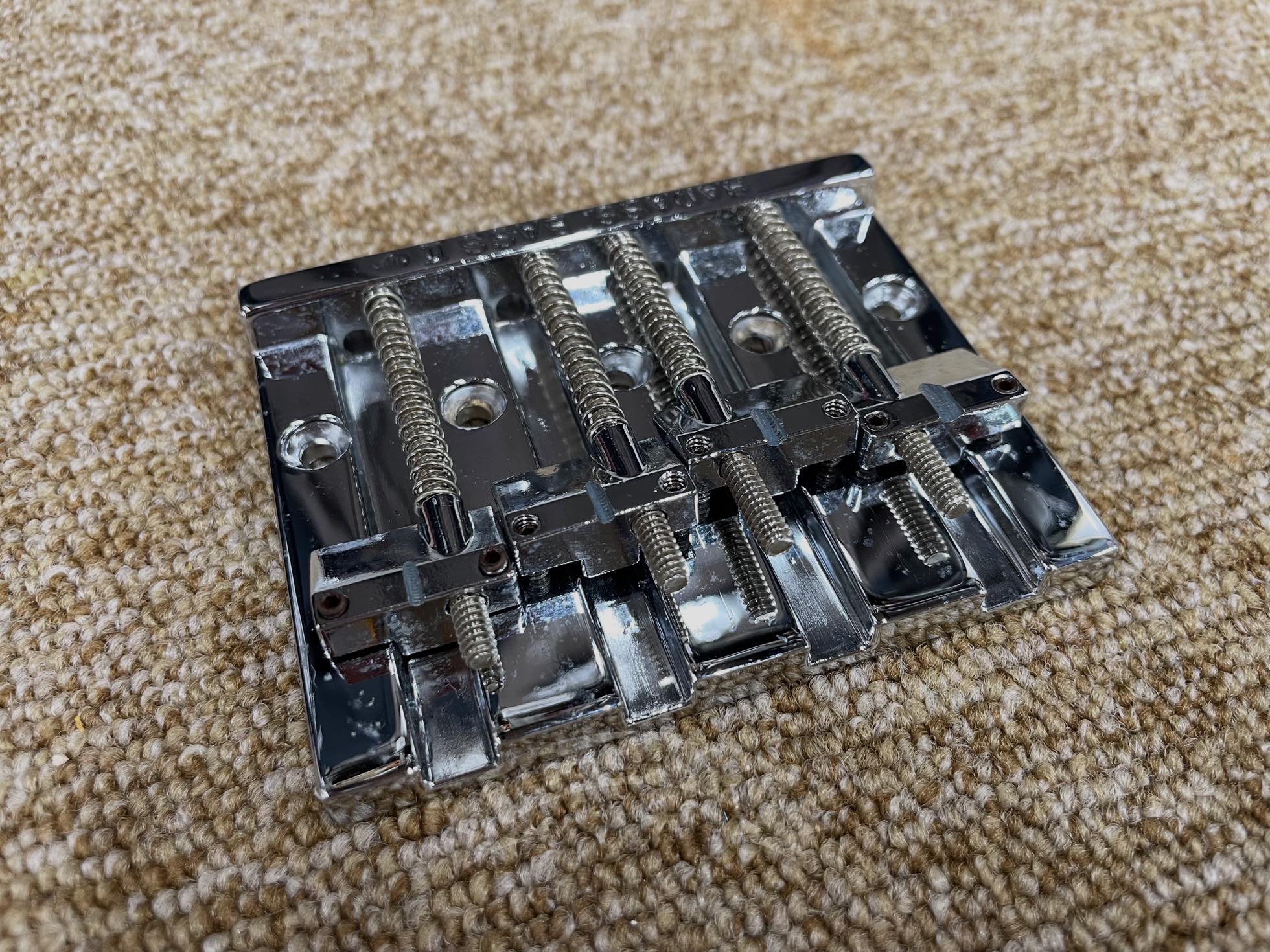 LEO QUAN INC. Badass Bass II - TC楽器 - TCGAKKI