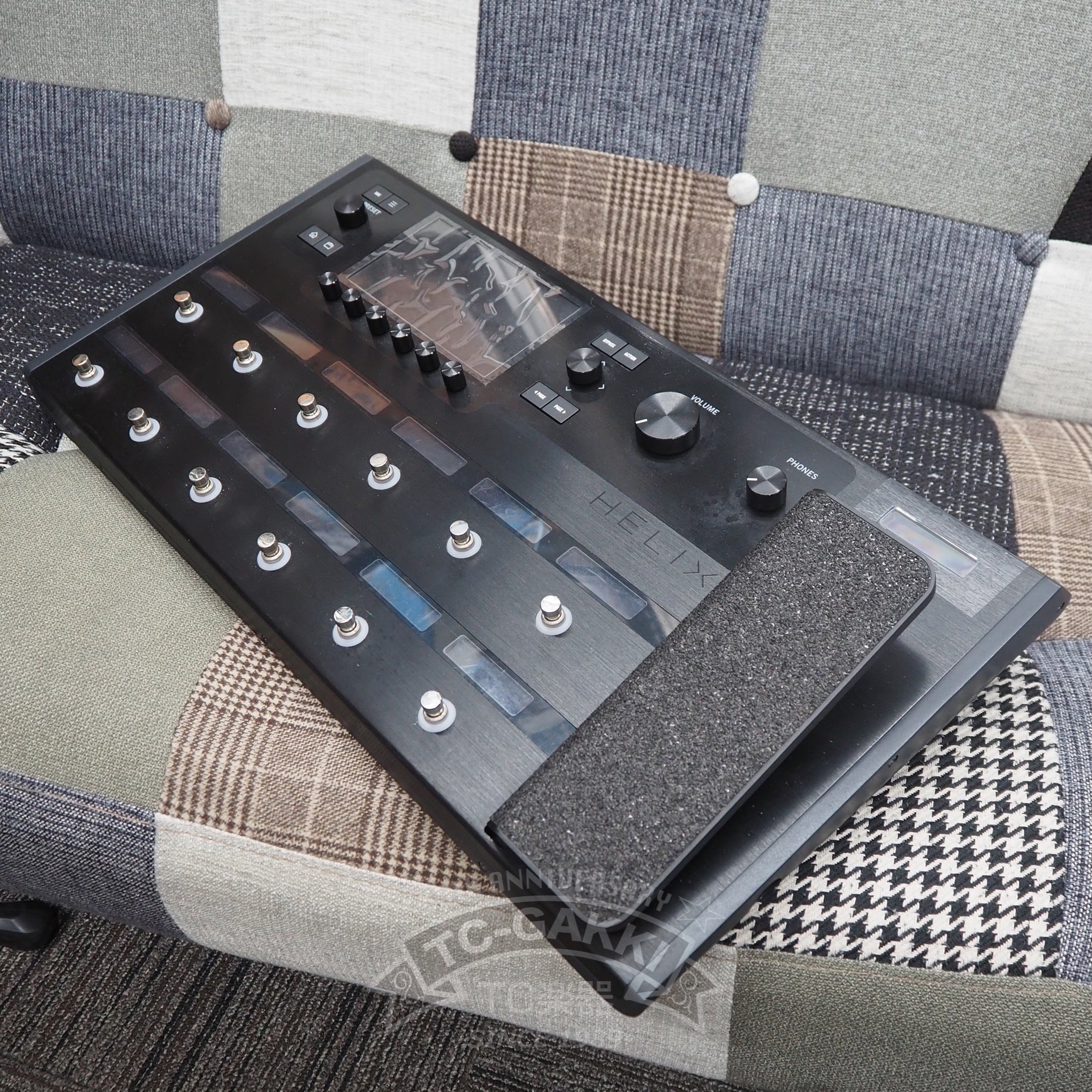 LINE6 HELIX Floor