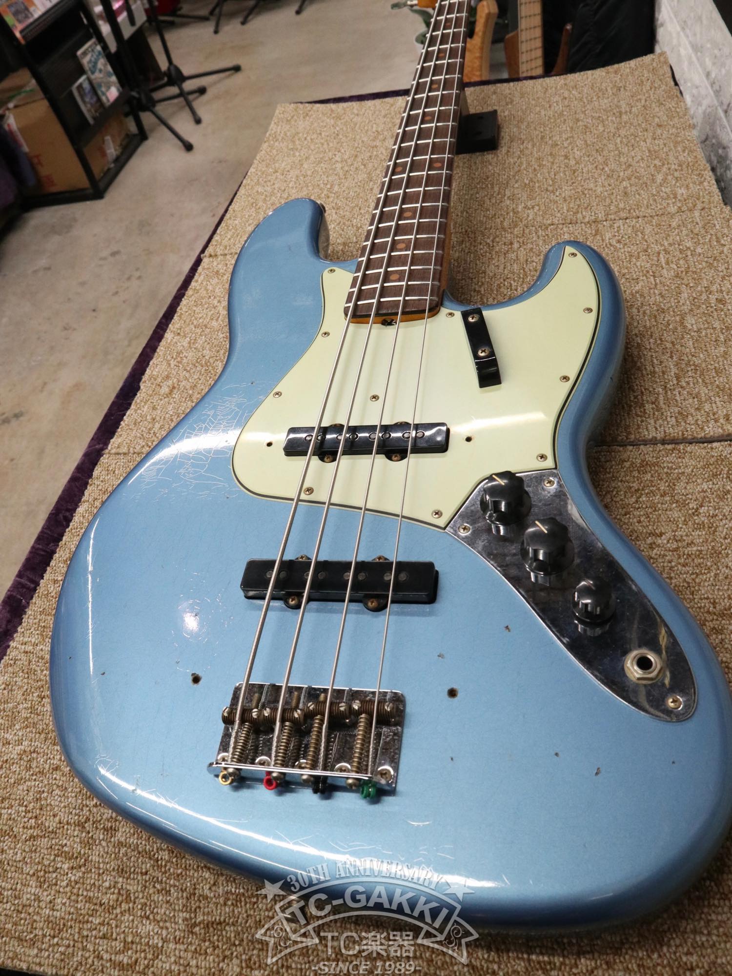 LTD 64 Jazz Bass Journeyman Relic