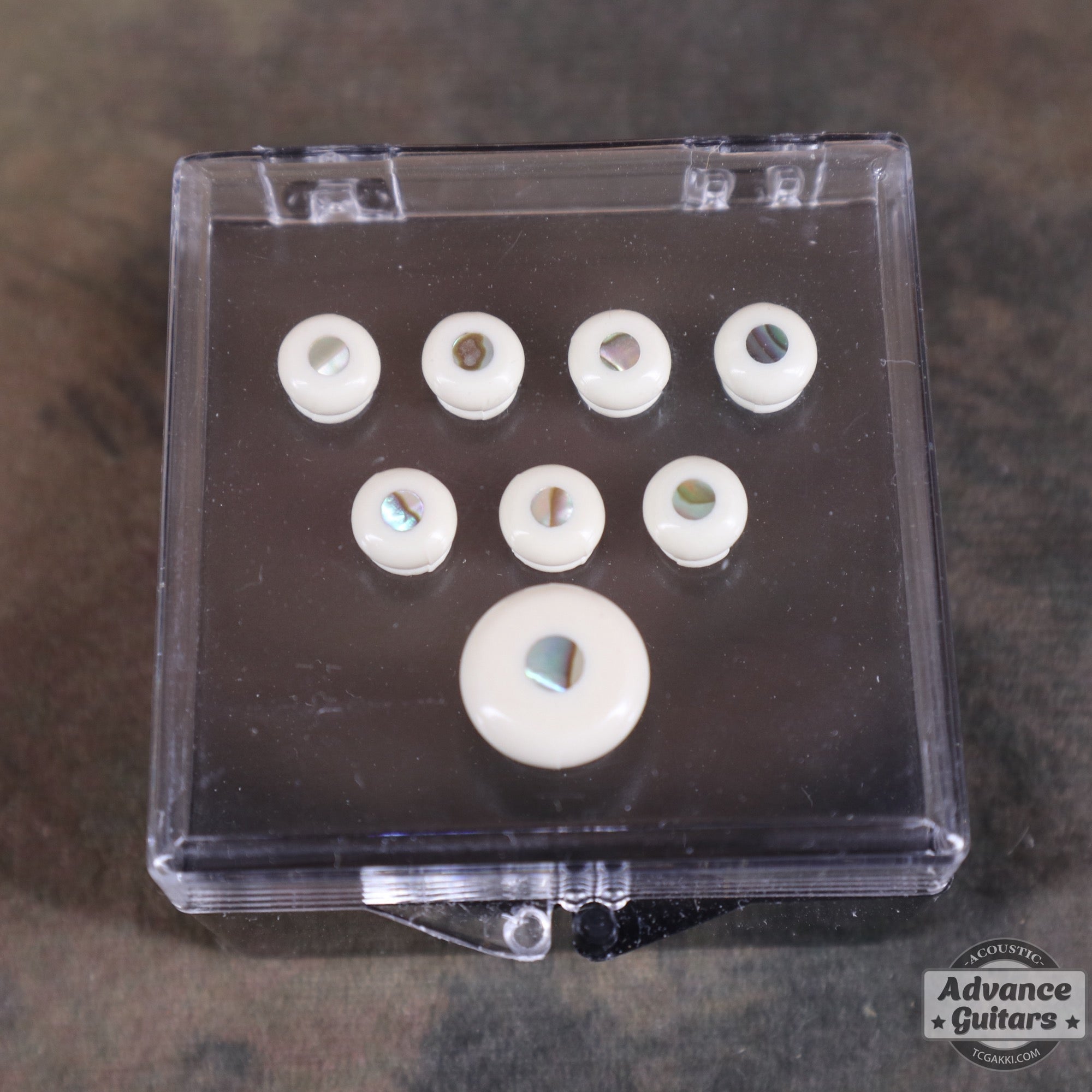 Martin / BRIDGE &ENDPIN SET(WHITE/PEARL) - TC楽器 - TCGAKKI