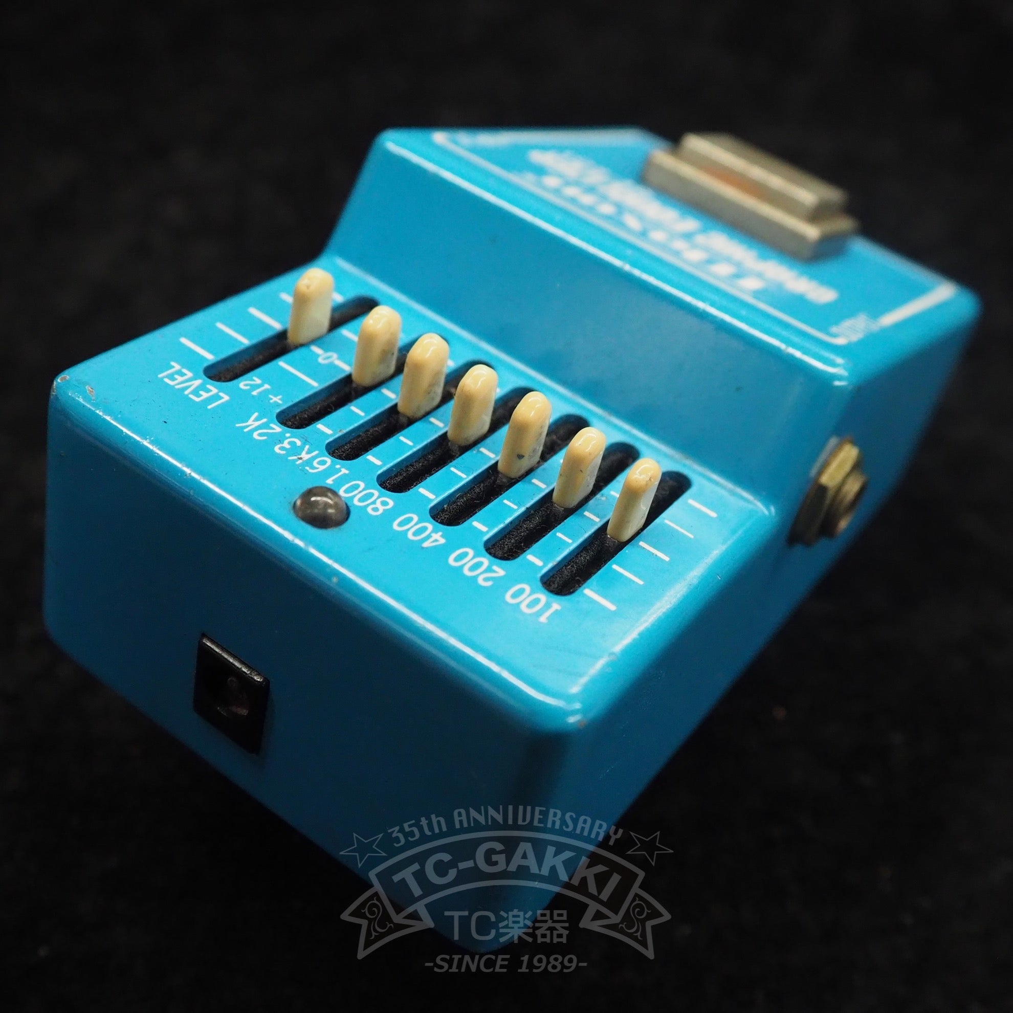 PQ401 Parametric EQ