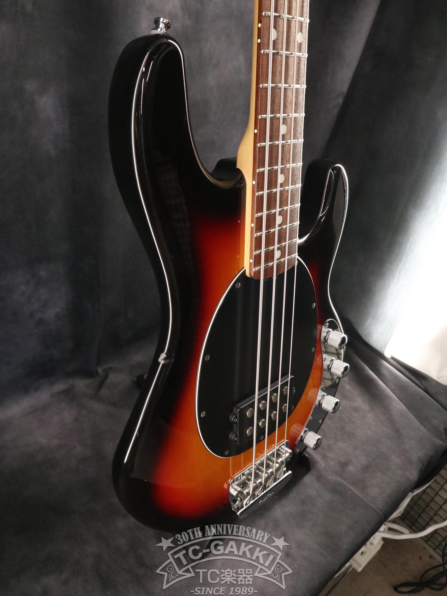 MUSIC MAN 2000s StingRay EX - TC楽器 - TCGAKKI
