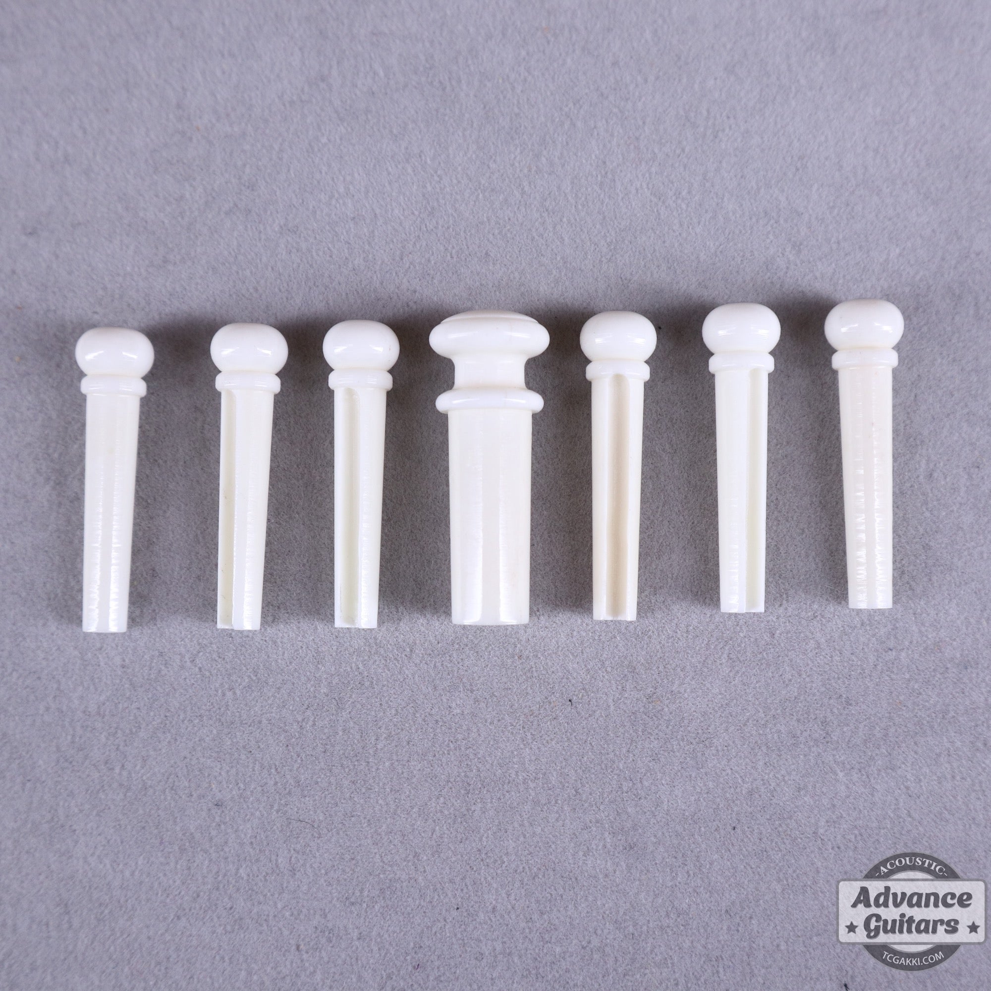 Preciso Bridge Pin & End Pin Set（Bone & Ebony Dot） - TC楽器 - TCGAKKI