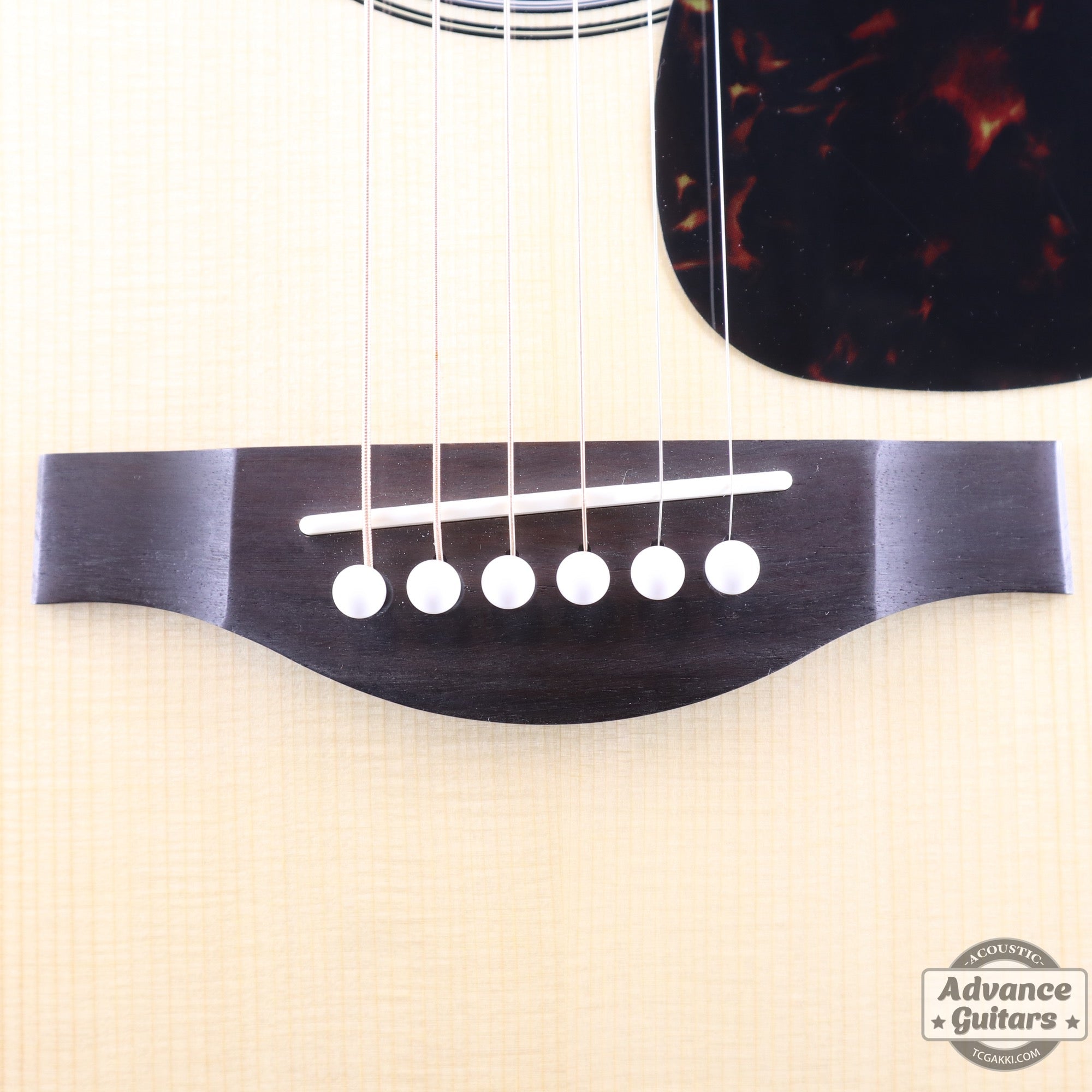 Preciso Bridge Pin & Endpin Set(White Galalith Plane) - TC楽器 - TCGAKKI