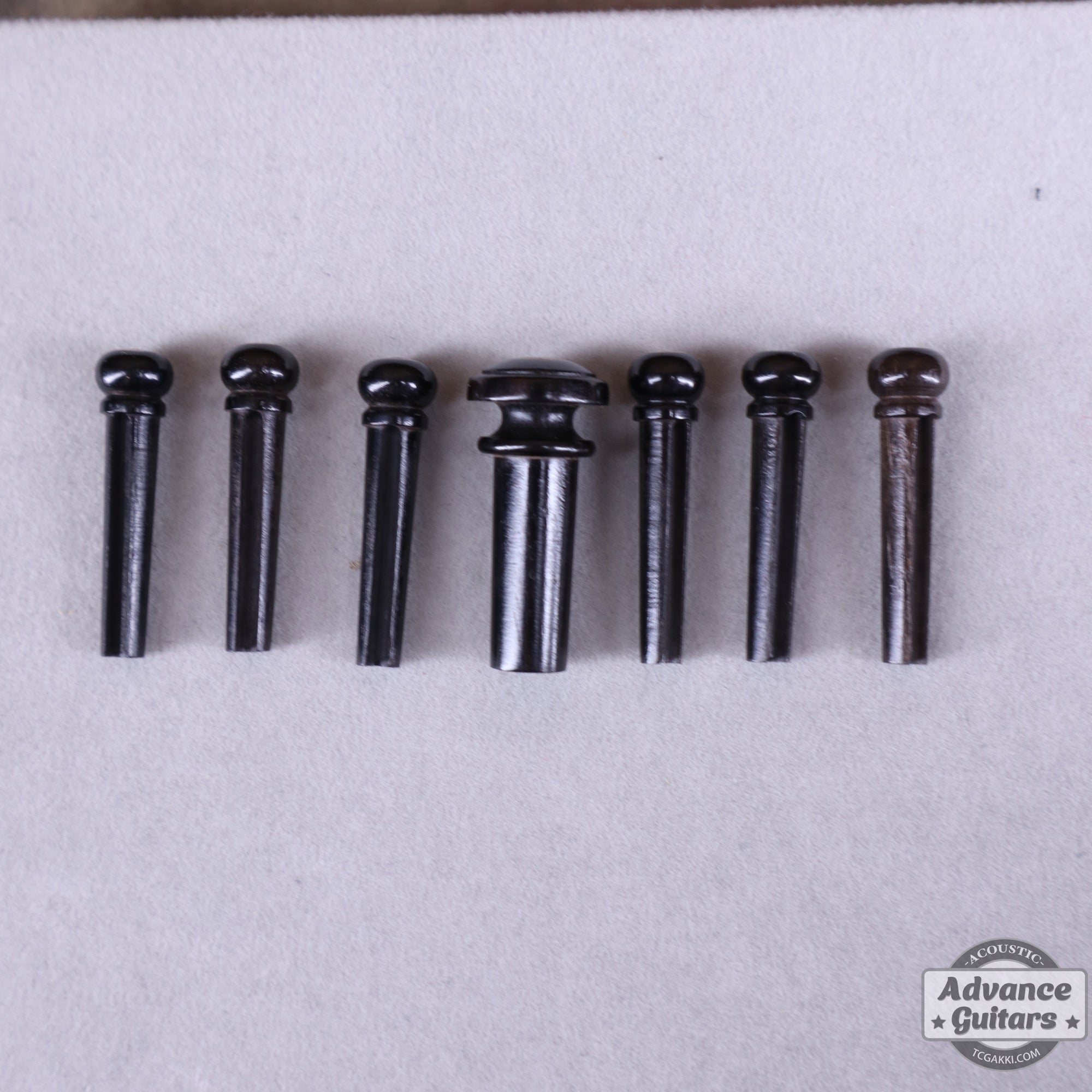 Preciso Wood Bridge Pin & End Pin Set（Abalone & Parisian Eye） - TC楽器 - TCGAKKI