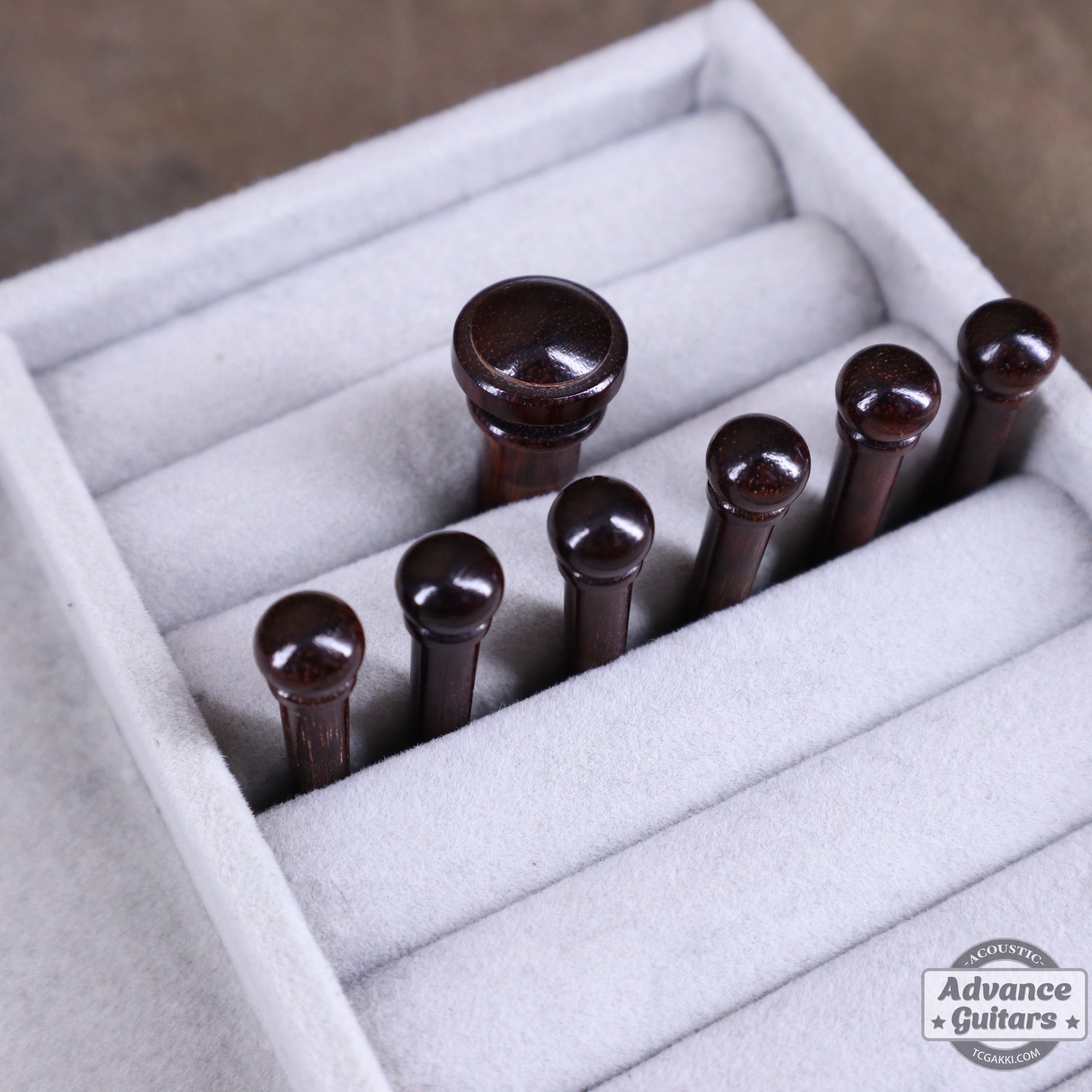 Preciso Wood Bridge Pin & End Pin Set（Snakewood & Plain） - TC楽器 - TCGAKKI