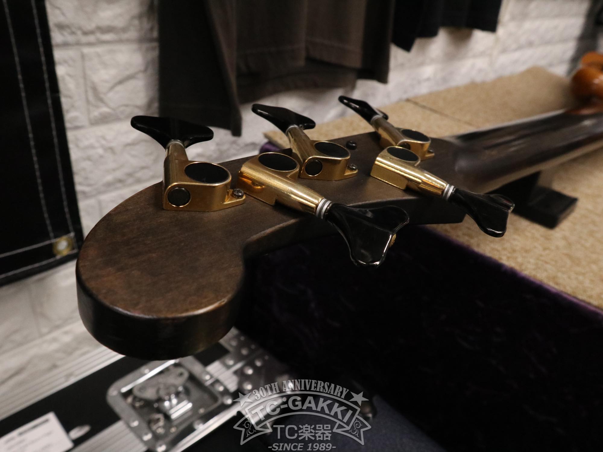 Atlansia 1993 Pentagone Bass 5st