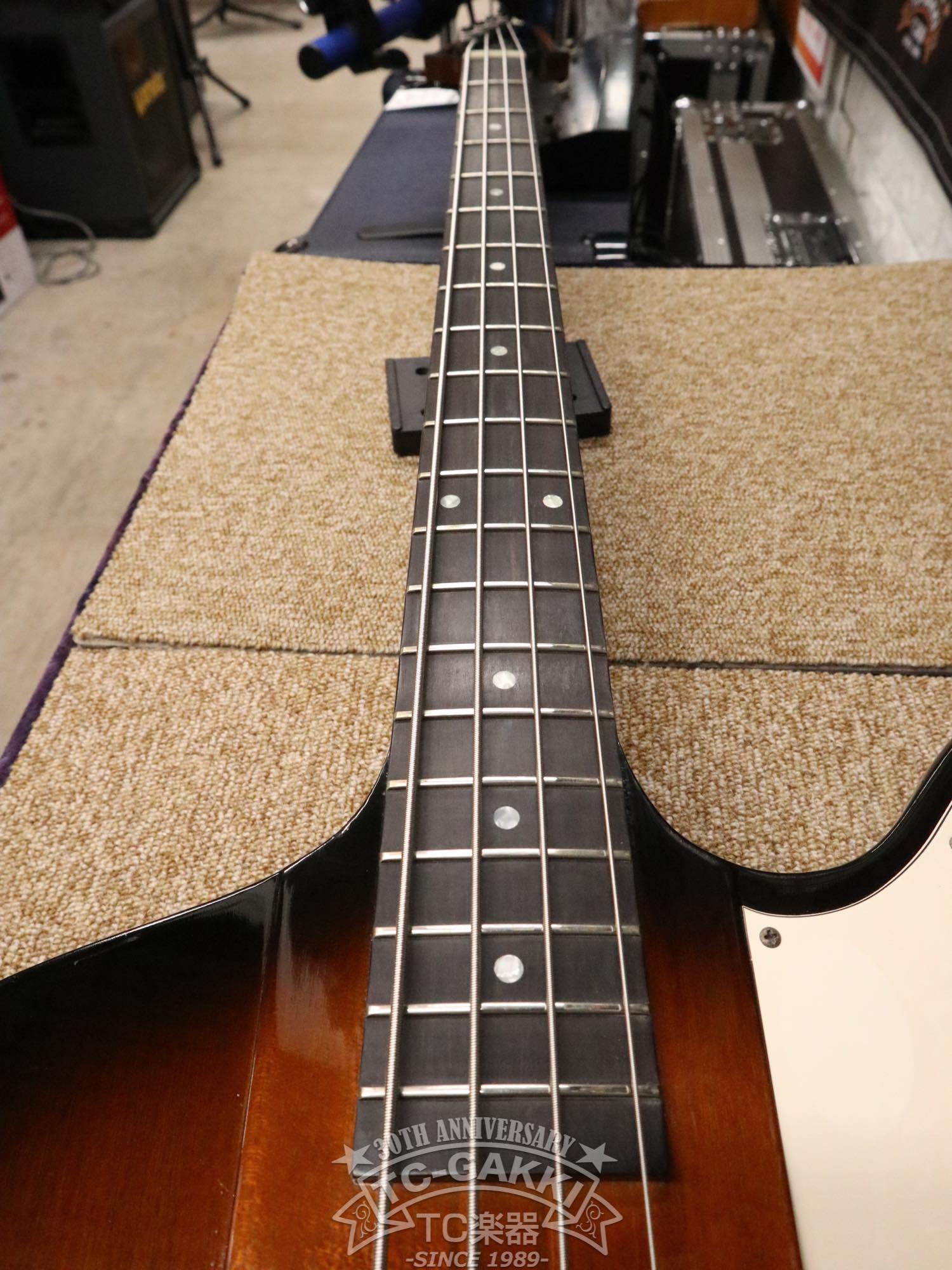 Gibson 2001 Thunderbird IV