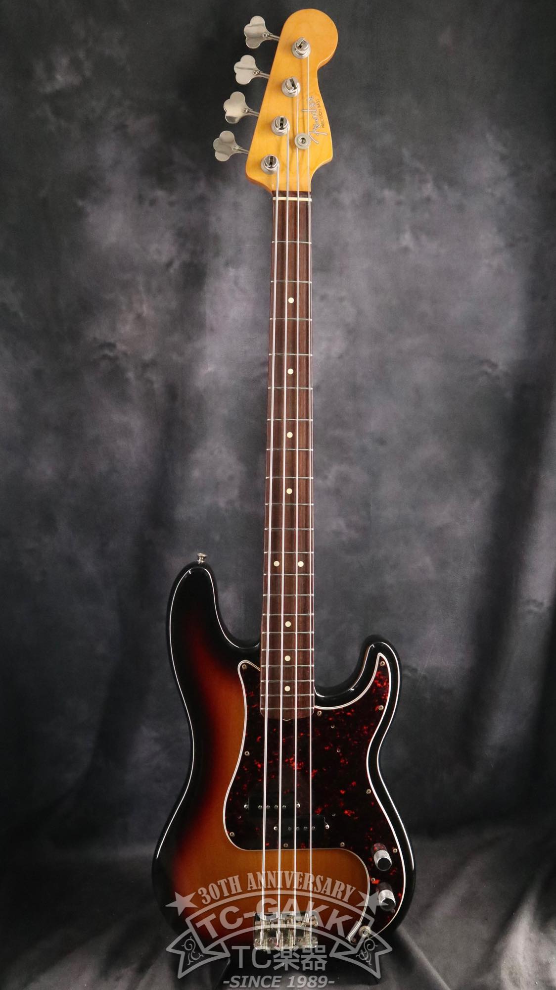 Fender USA American Vintage '62 Precision Bass