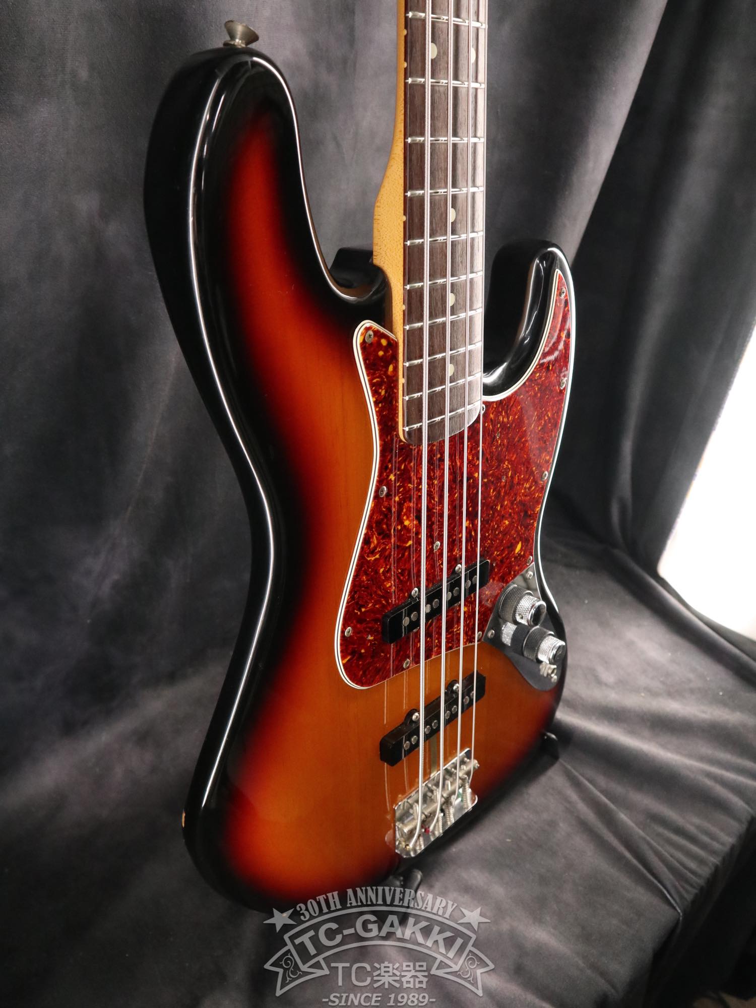 1992 Fender USA American Vintage '62 Jazz Bass