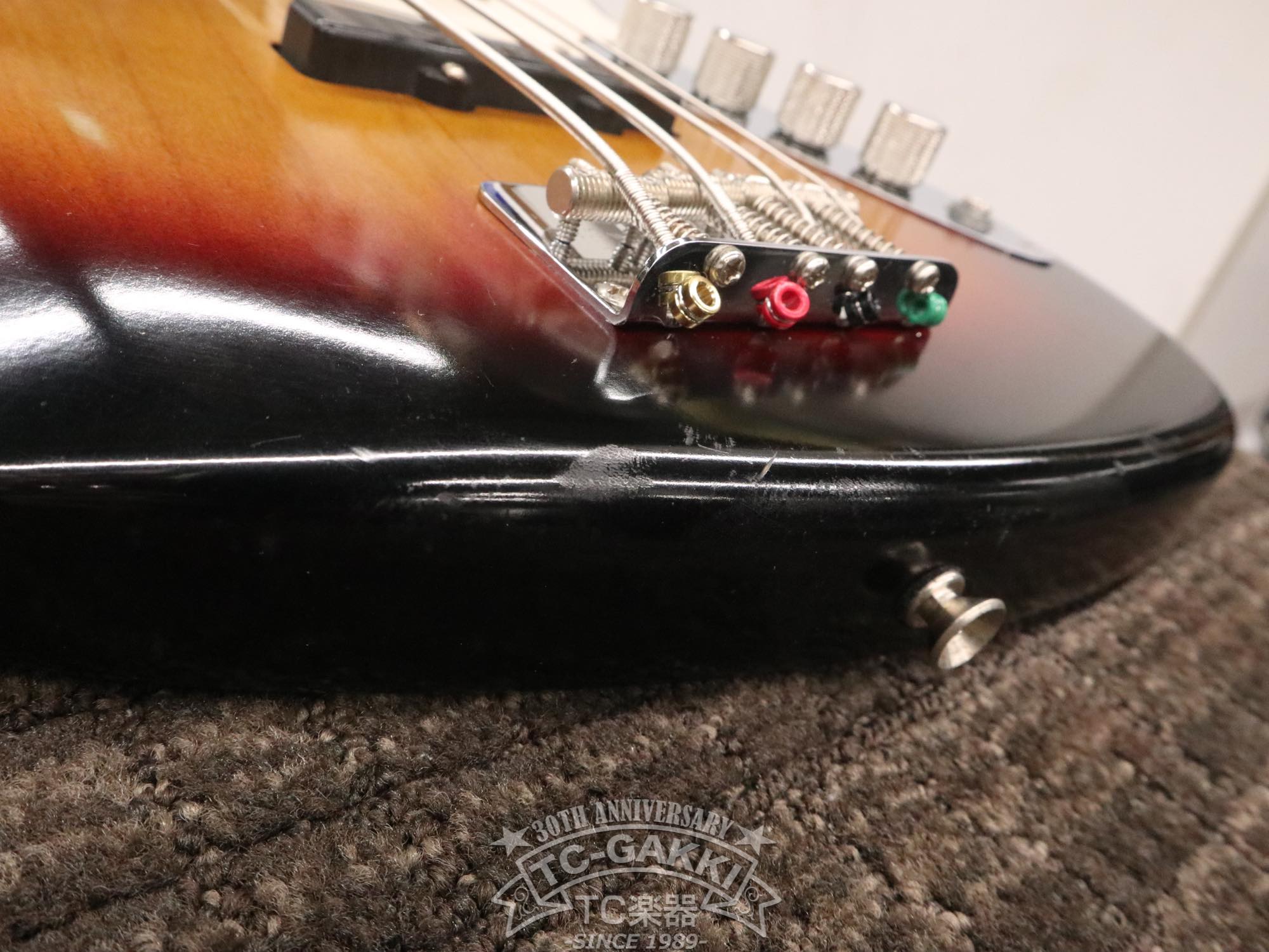 Highway One Jazz Bass Mod.