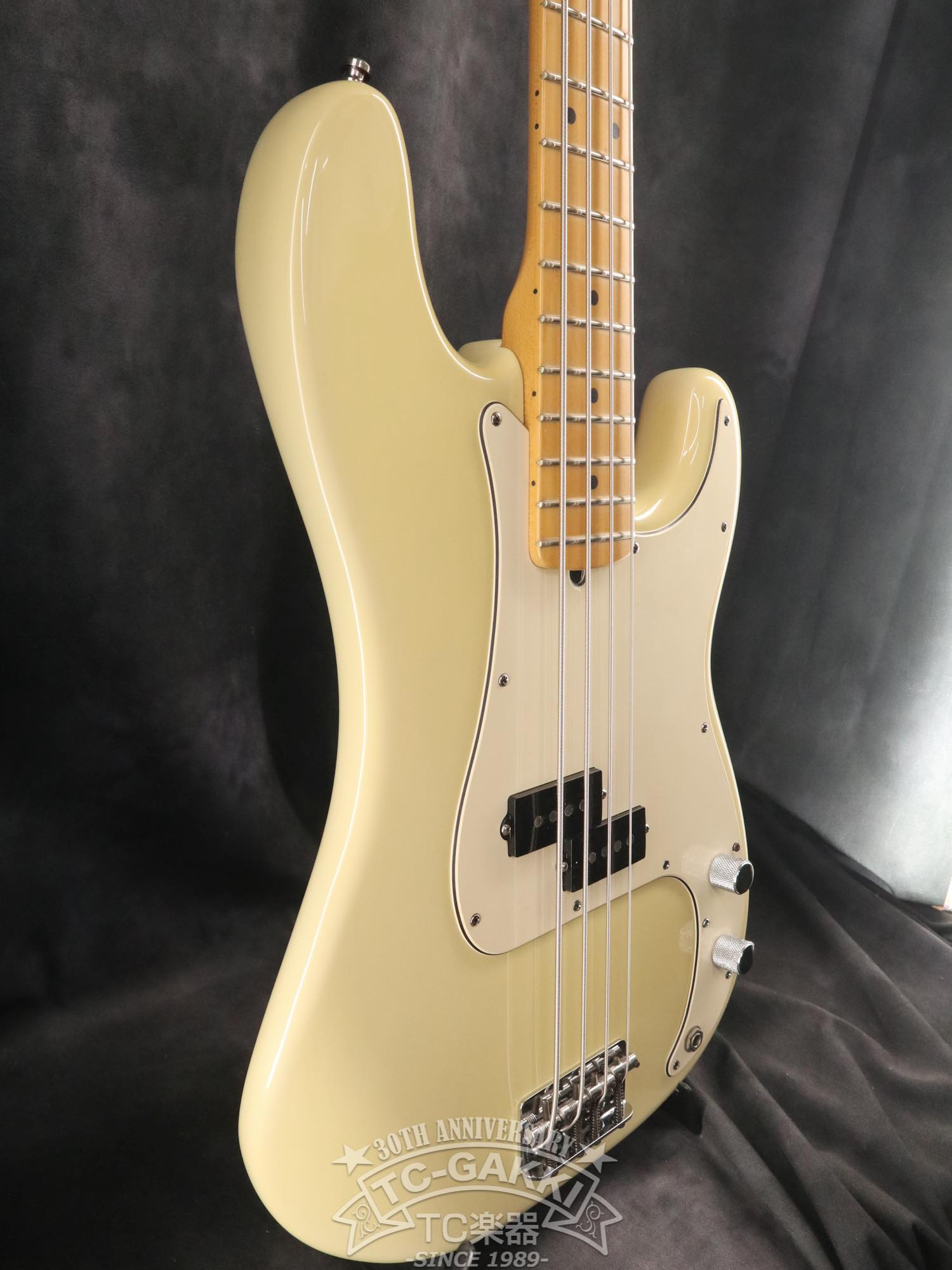 American Standard Precision Bass