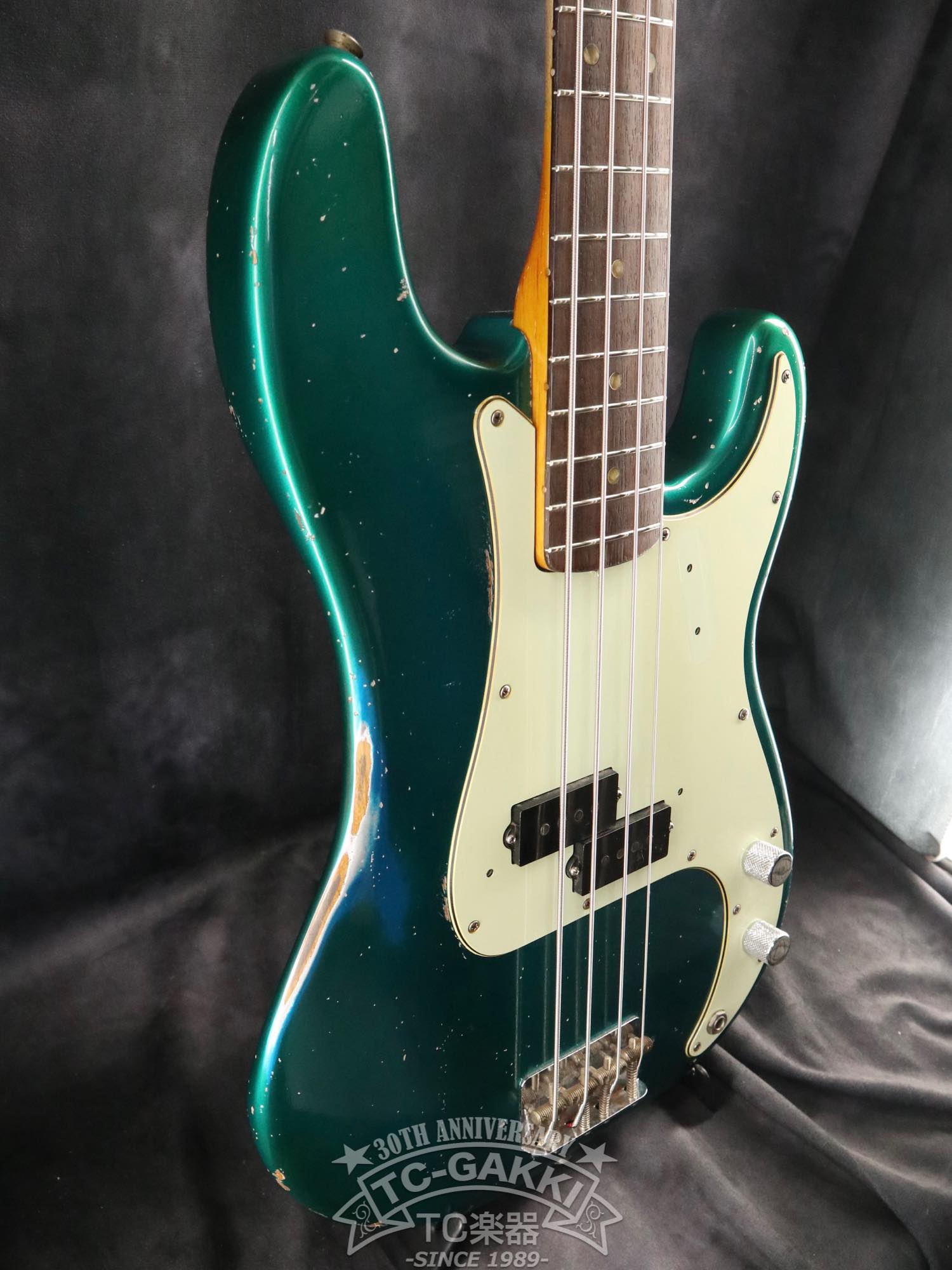1966년형 Fender PRECISION BASS 리피니시