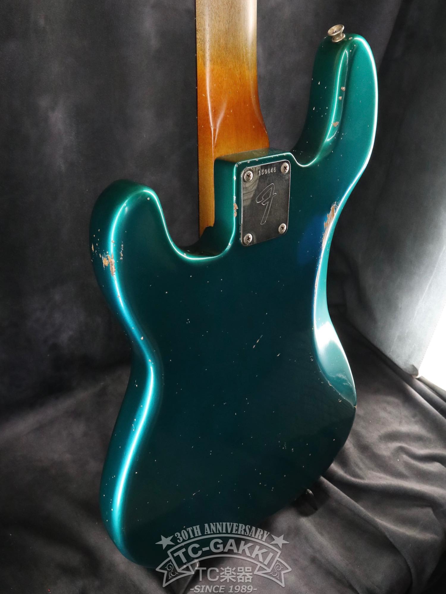 1966년형 Fender PRECISION BASS 리피니시