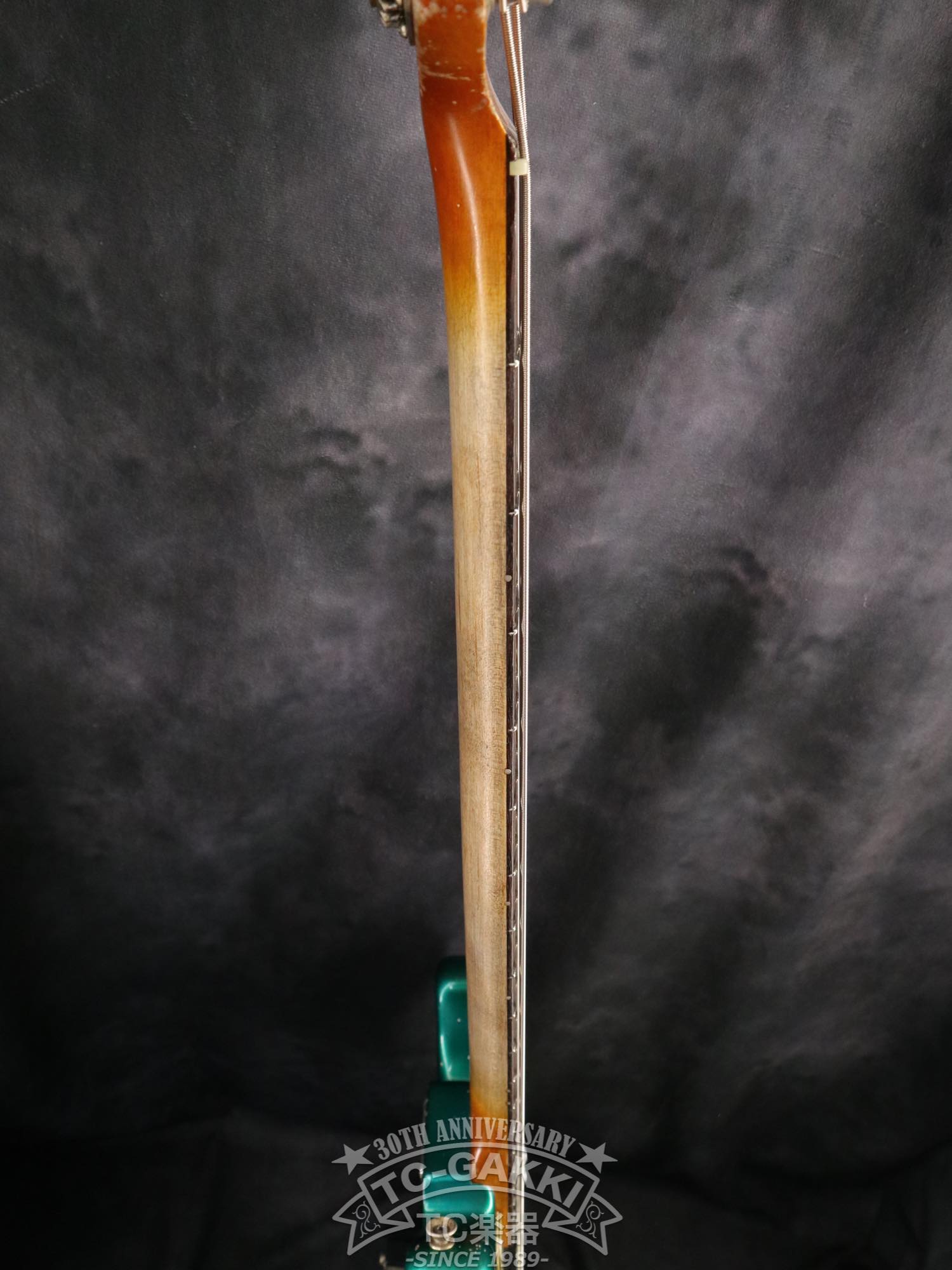 1966년형 Fender PRECISION BASS 리피니시