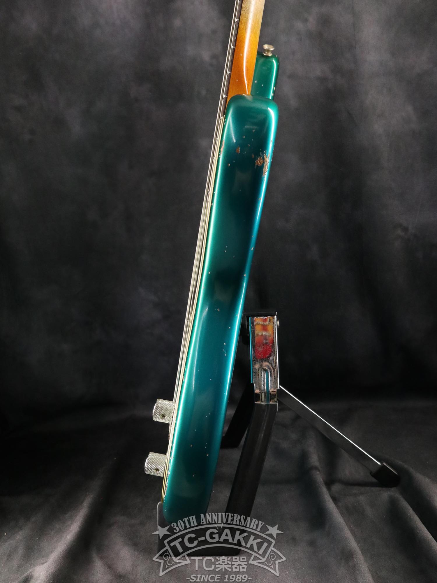 1966년형 Fender PRECISION BASS 리피니시