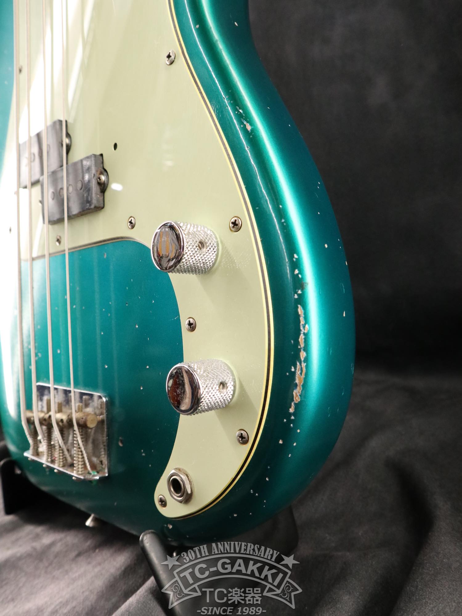 1966년형 Fender PRECISION BASS 리피니시