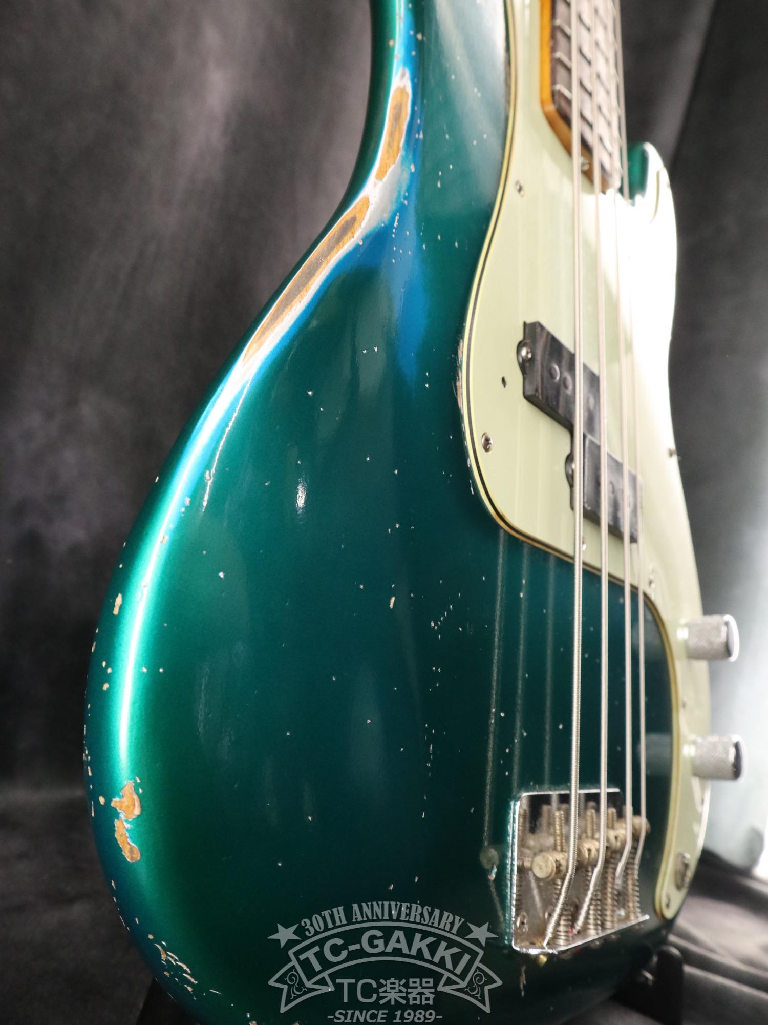 1966년형 Fender PRECISION BASS 리피니시