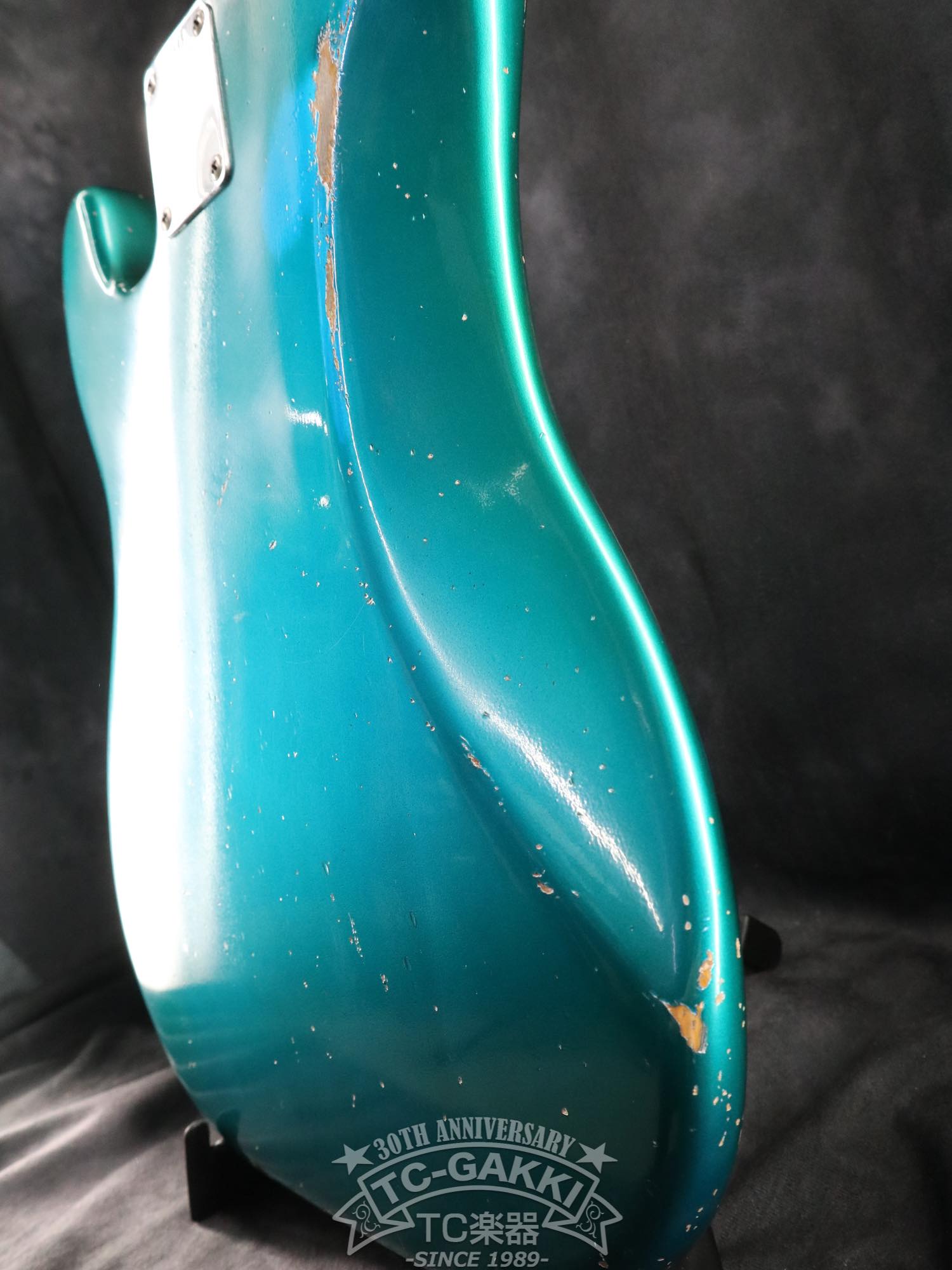 1966년형 Fender PRECISION BASS 리피니시