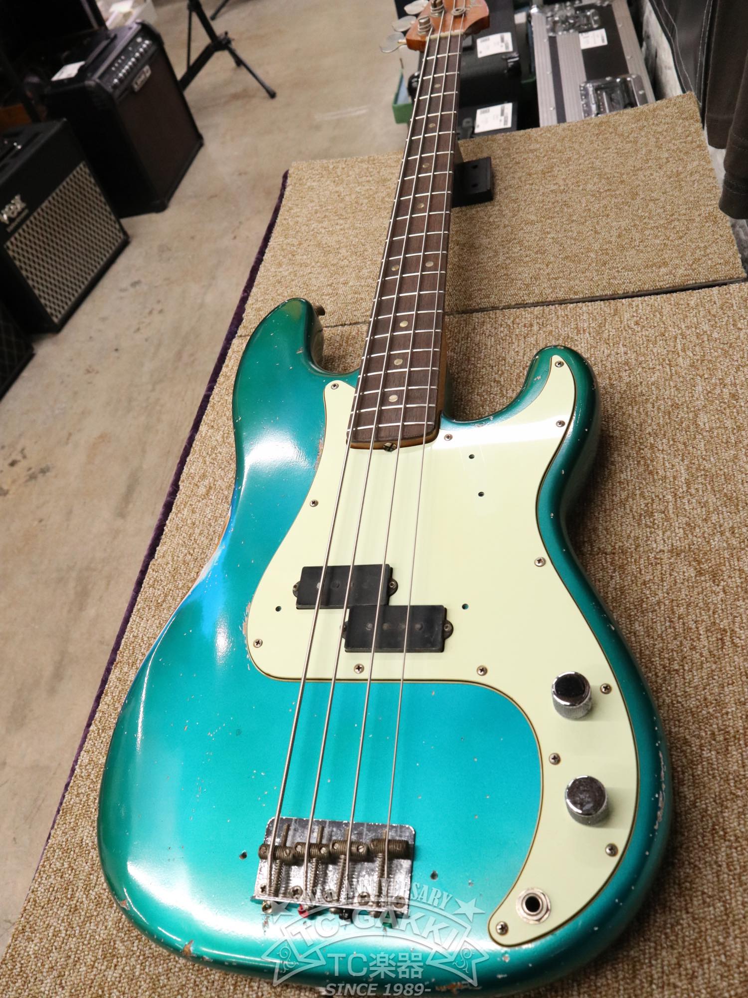 1966년형 Fender PRECISION BASS 리피니시