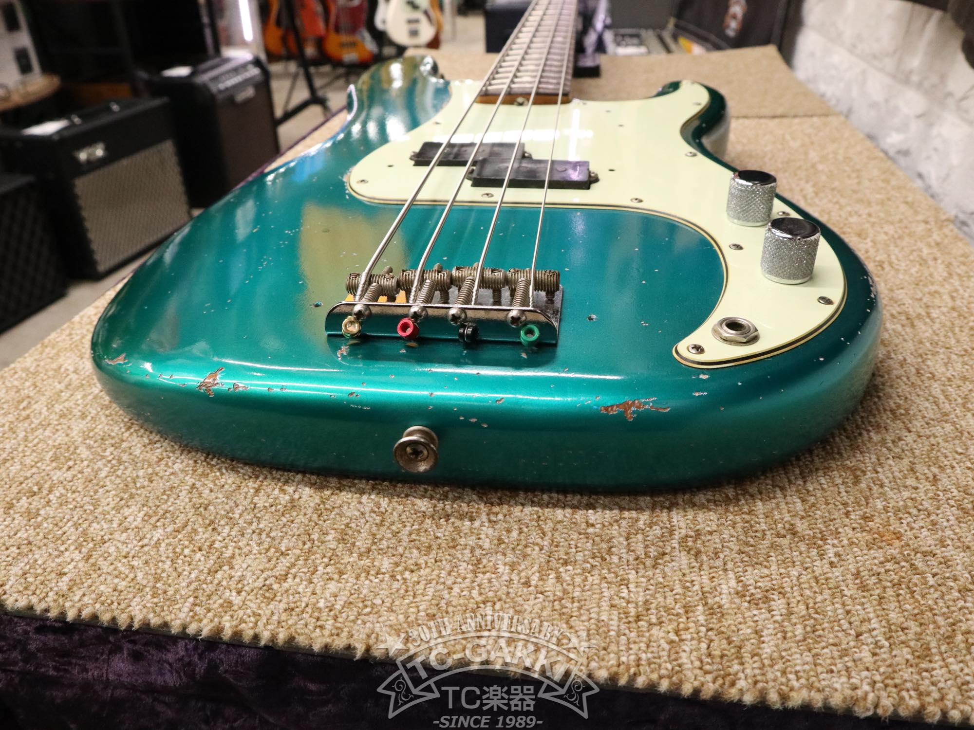 1966년형 Fender PRECISION BASS 리피니시