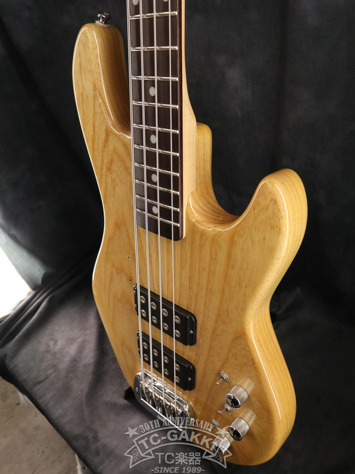 G&L 2011 L-2000 Tribute
