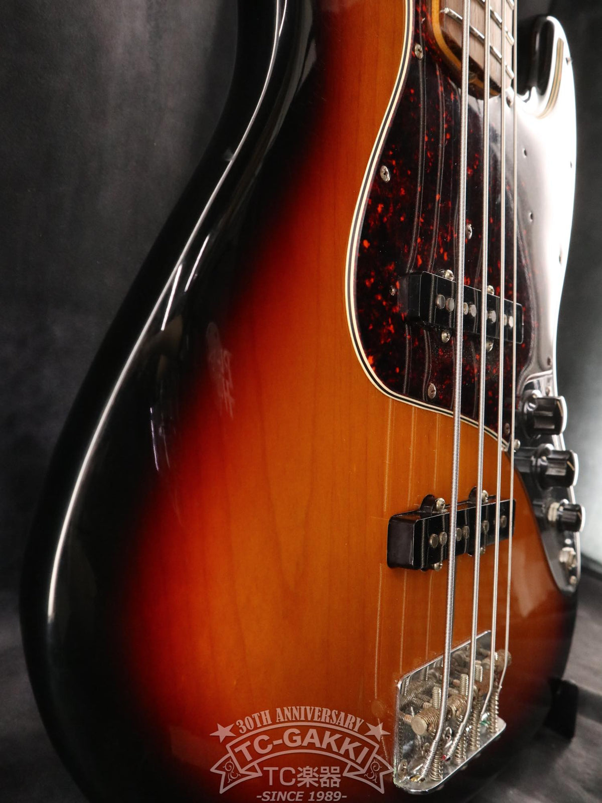 Fender USA 1996 American Vintage 62 Jazz Bass stack 50th Anniversary