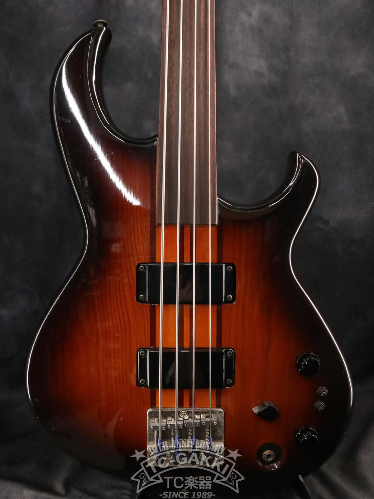 Aria Pro II 1982 SB-R80