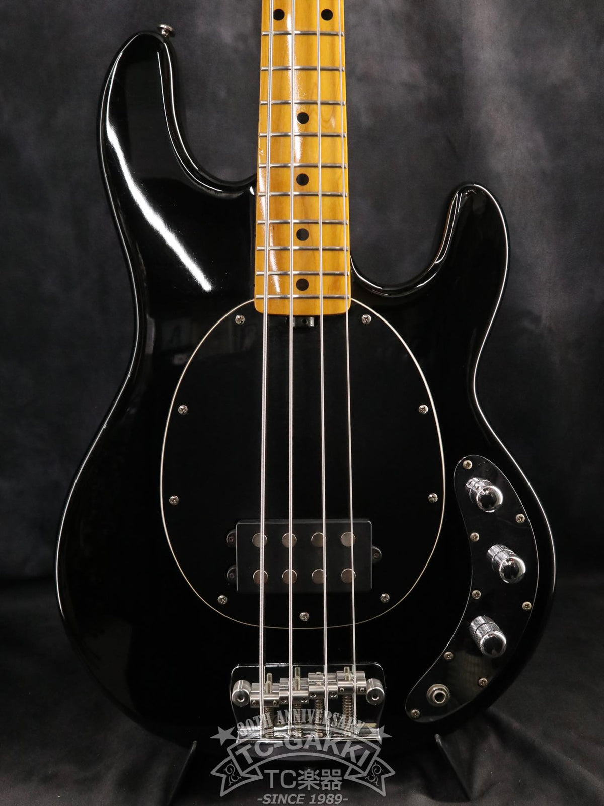 Sterling by MUSIC MAN Ray 34 CA