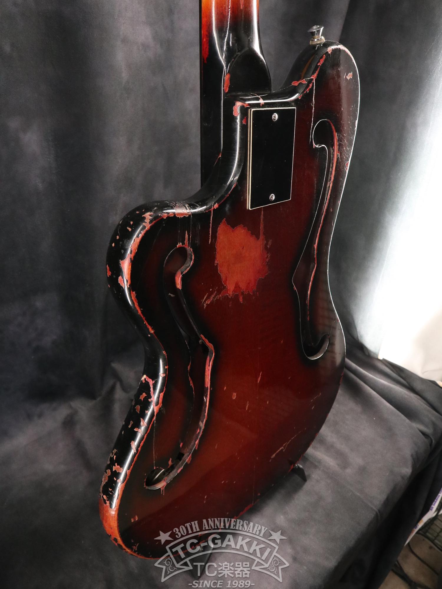 Ampeg 1968 AMUB-1 Scroll Bass