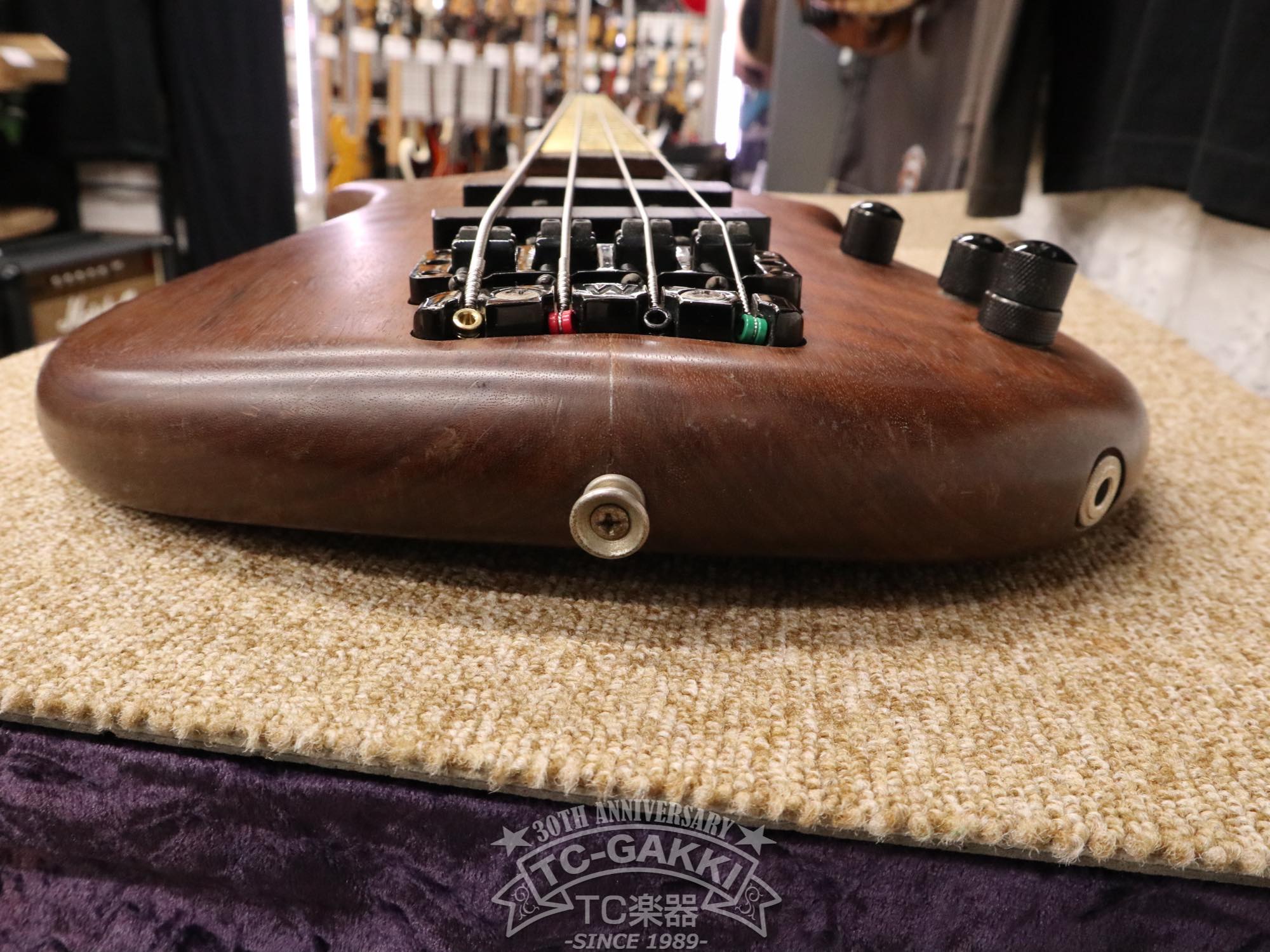Warwick 2001 Thumb bass BO