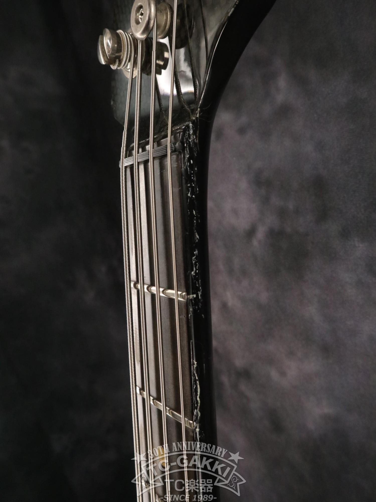 MUSIC MAN StingRay NAMM 100TH ANNIVERSARY LTD EDITIONAnniversary Status Graphite Neck /Classic StingRay 2EQ Body