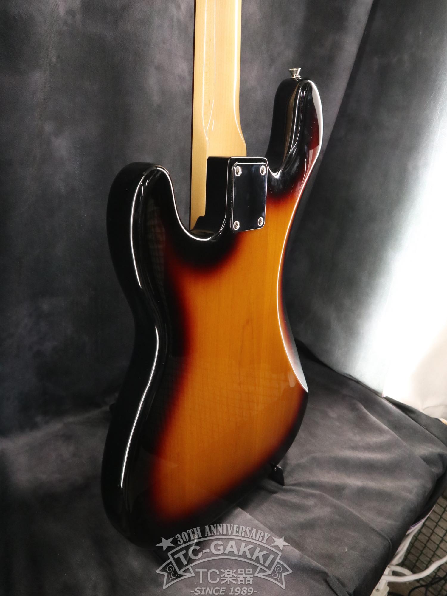Fender 2024 MIJ HERITAGE 60s Precision Bass