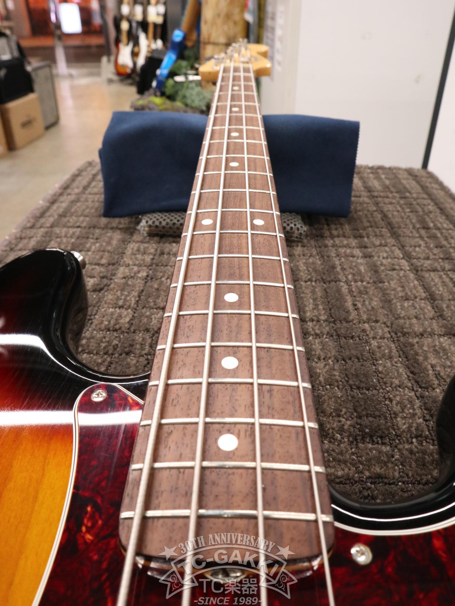 Fender 2024 MIJ HERITAGE 60s Precision Bass