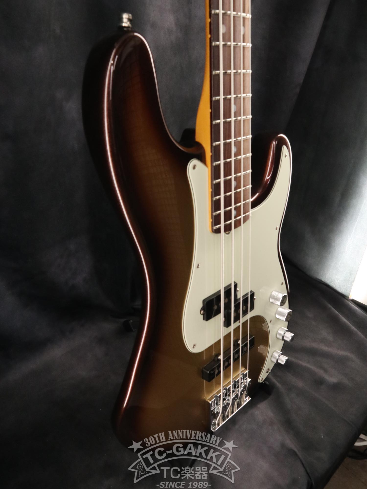 Fender USA 2023 American Ultra Precision Bass