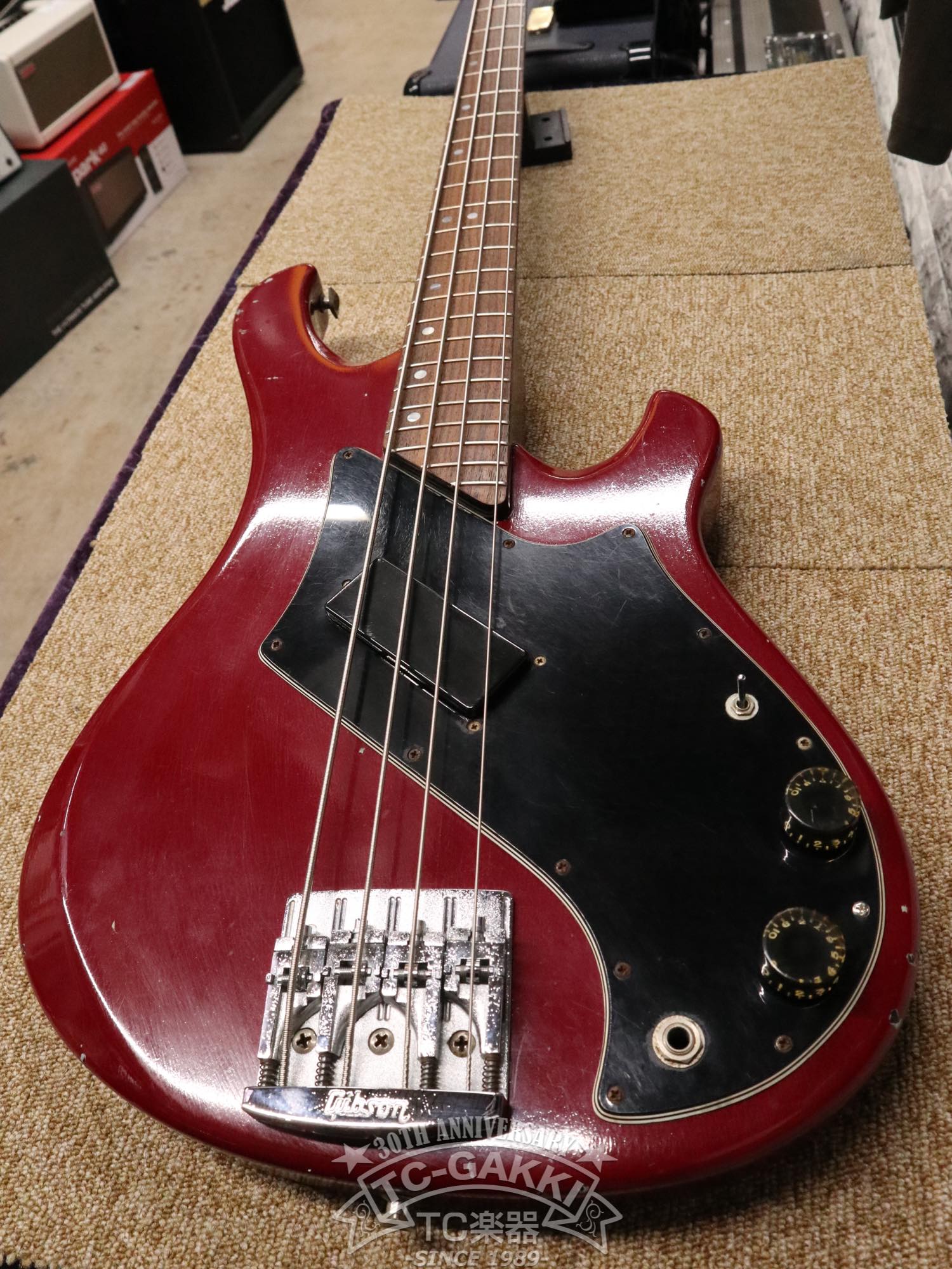 Gibson Victory Bass Standard Refinish von 1982