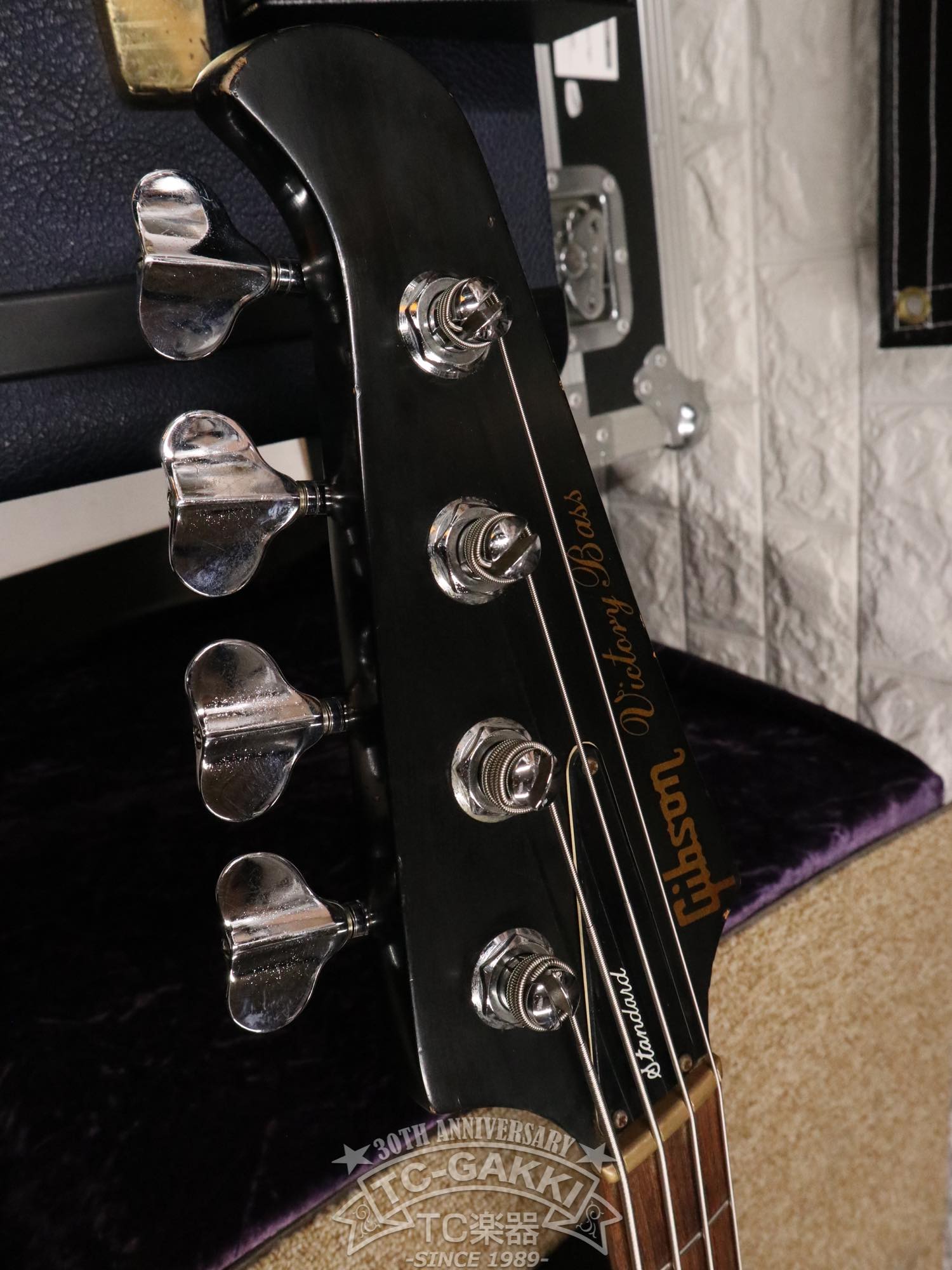 Gibson Victory Bass Standard Refinish von 1982
