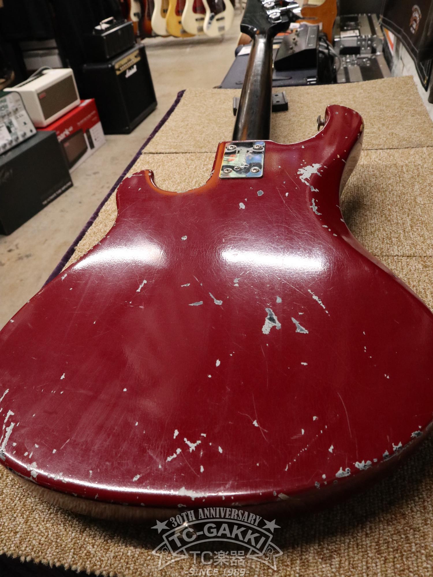 Gibson Victory Bass Standard Refinish von 1982