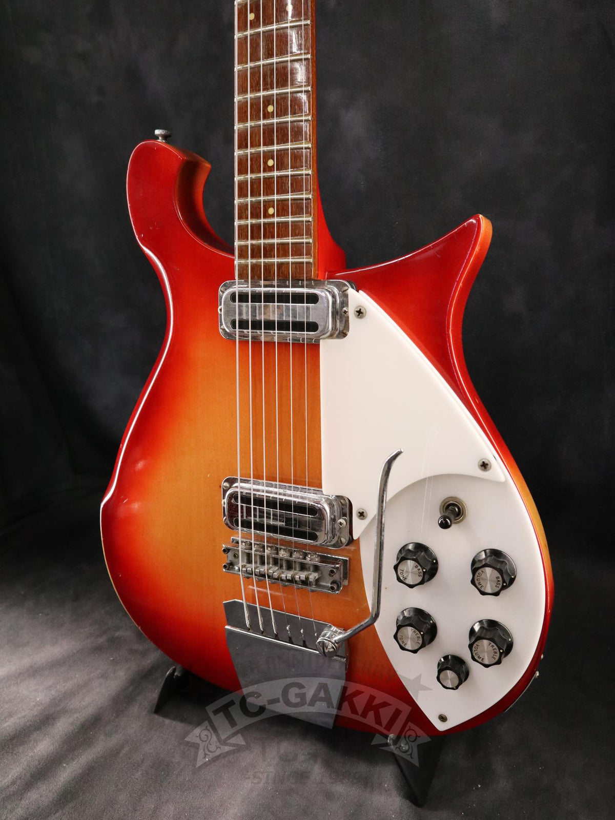 Rickenbacker 1967 Model 615 - TC楽器 - TCGAKKI