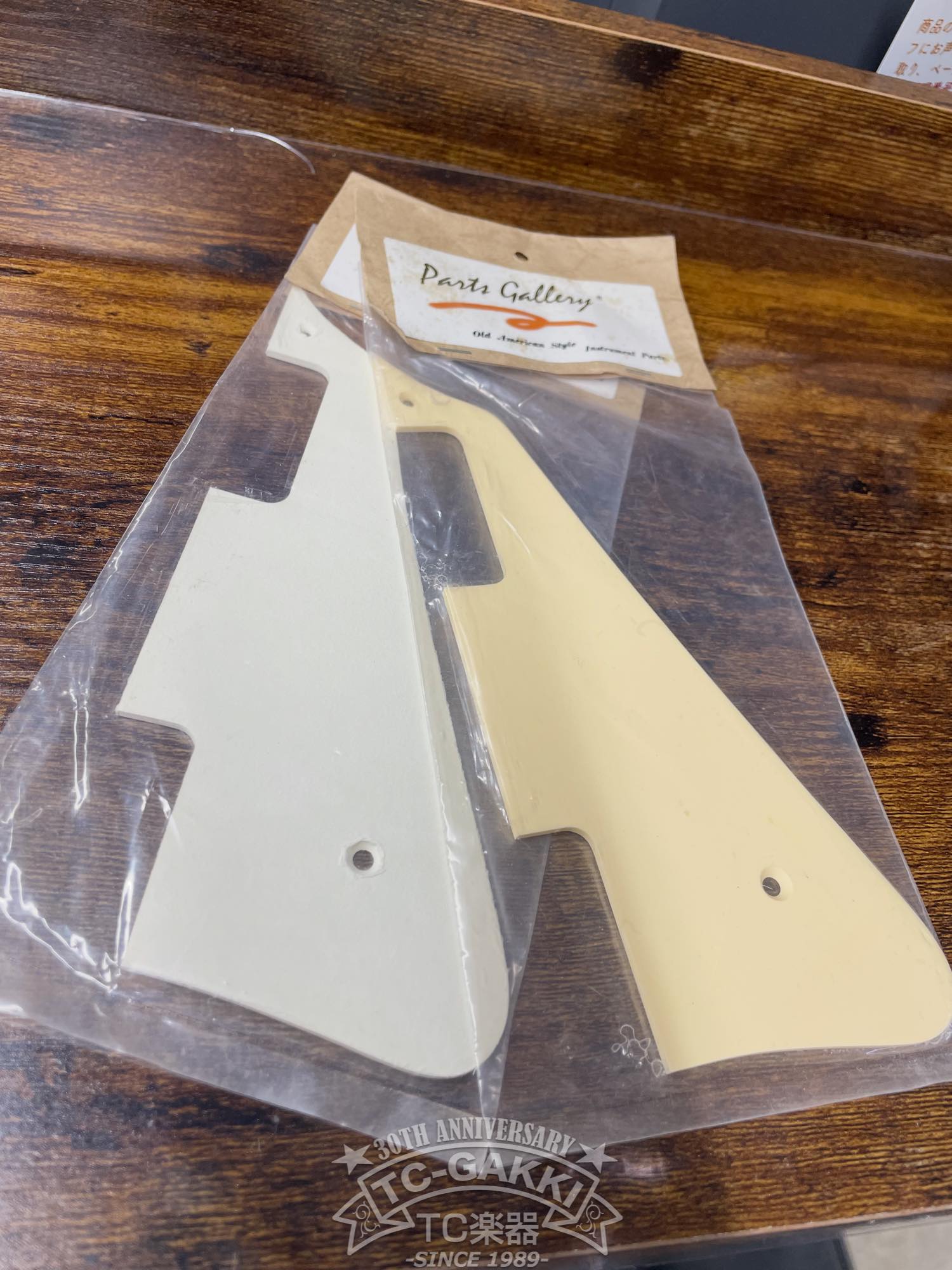RPG-F LP用ピックガード - TC楽器 - TCGAKKI
