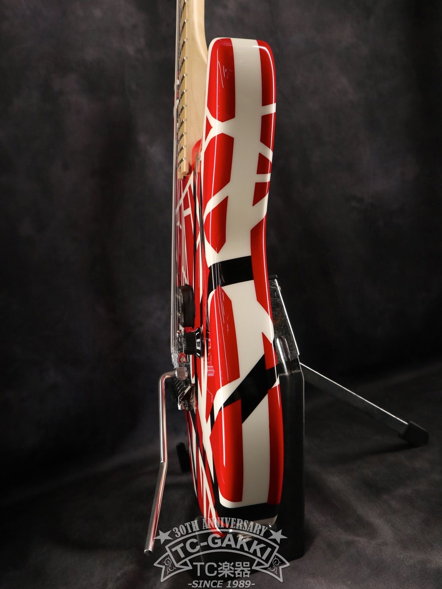 Striped Red with Black Stripes - TC楽器 - TCGAKKI