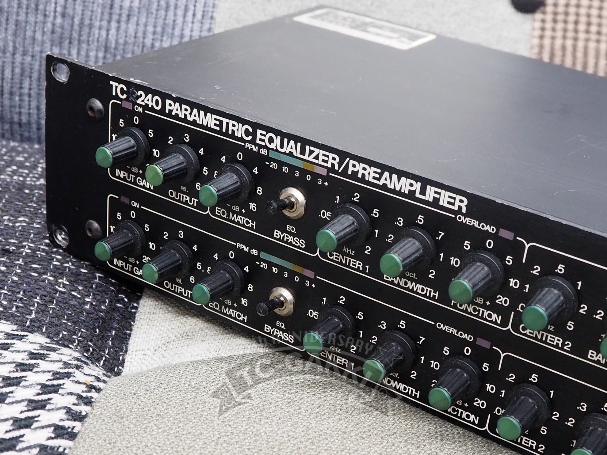TC2240 PARAMETRIC EQUALIZER/PREAMPLIFIER - TC楽器 - TCGAKKI
