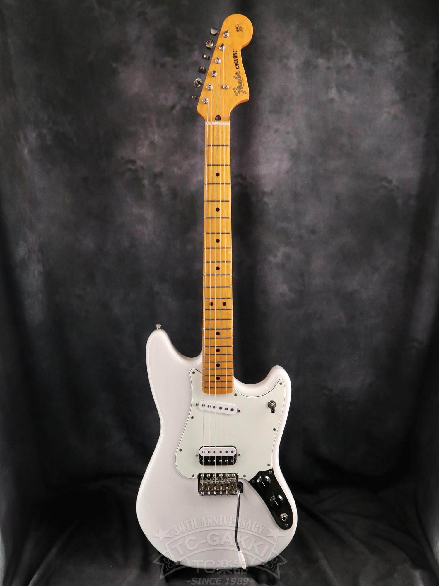 Fender MIJ LTD Cyclone
